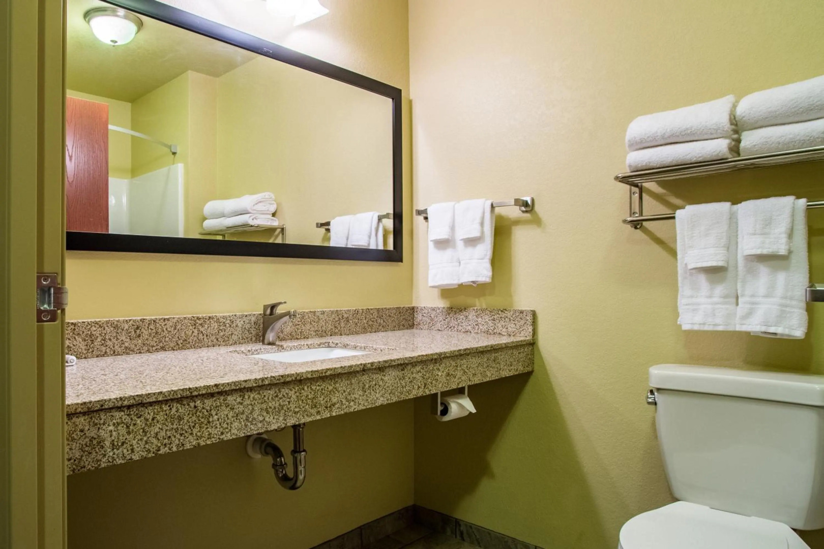 Cobblestone Hotel & Suites - Orrville