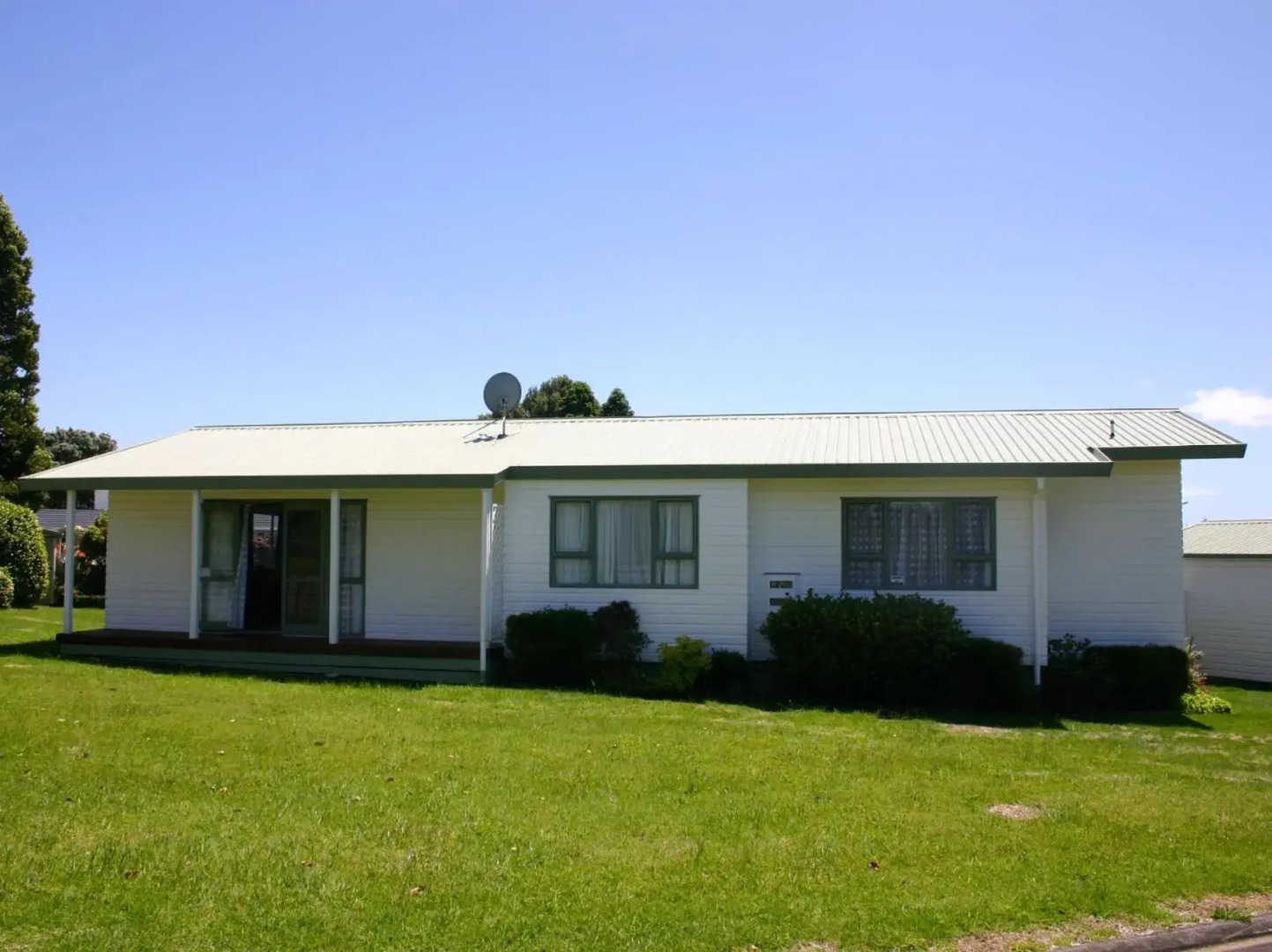 Waihi Getaway - Waihi Beach Holiday Home