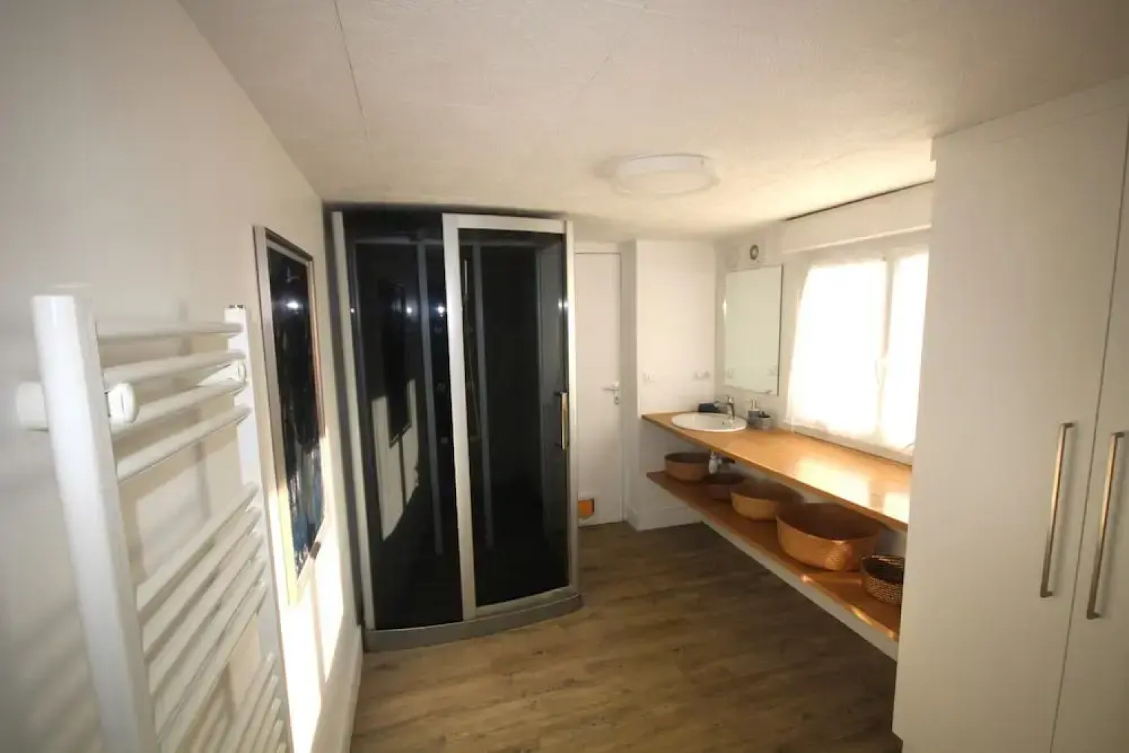 Pretty Family House Near the Beach