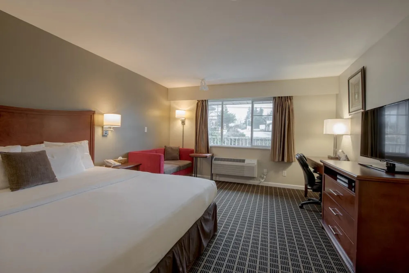 Gibsons Garden Hotel