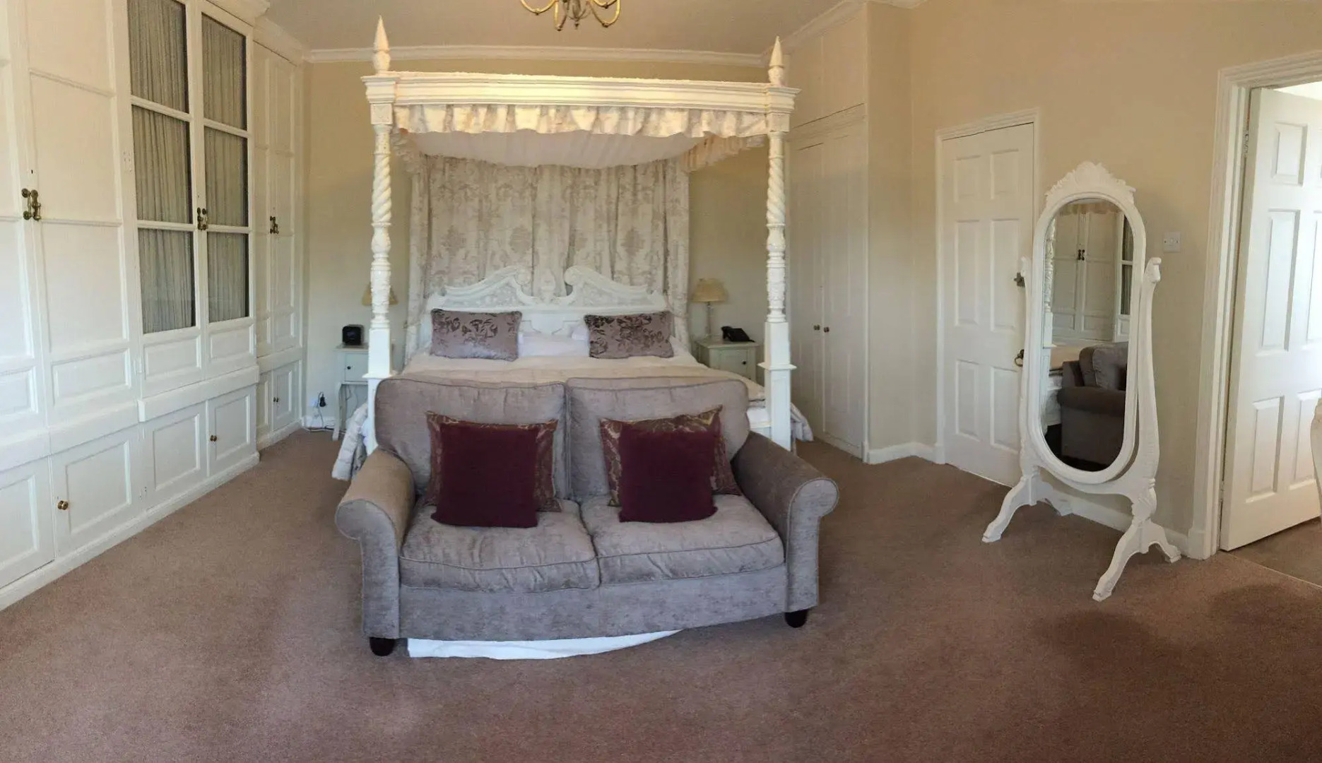 The Stable Courtyard Bedrooms at Leeds Castle