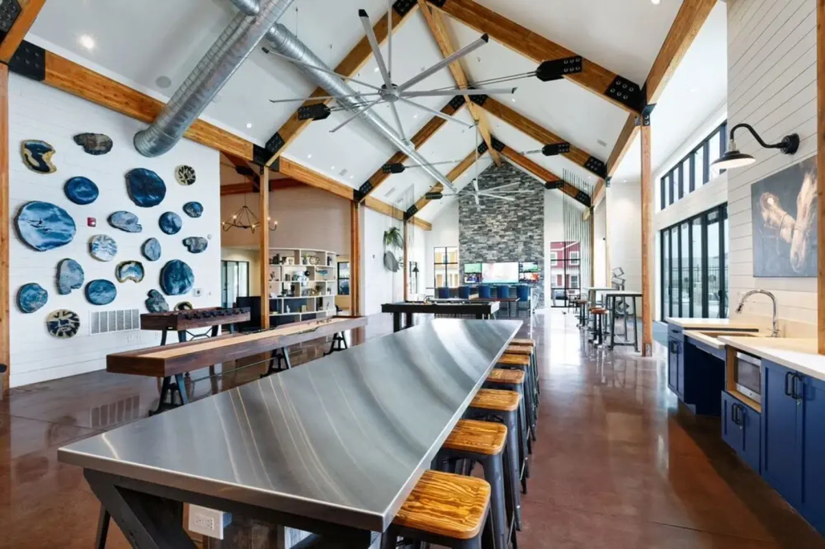 4 Bedroom Cozy House near City Attractions