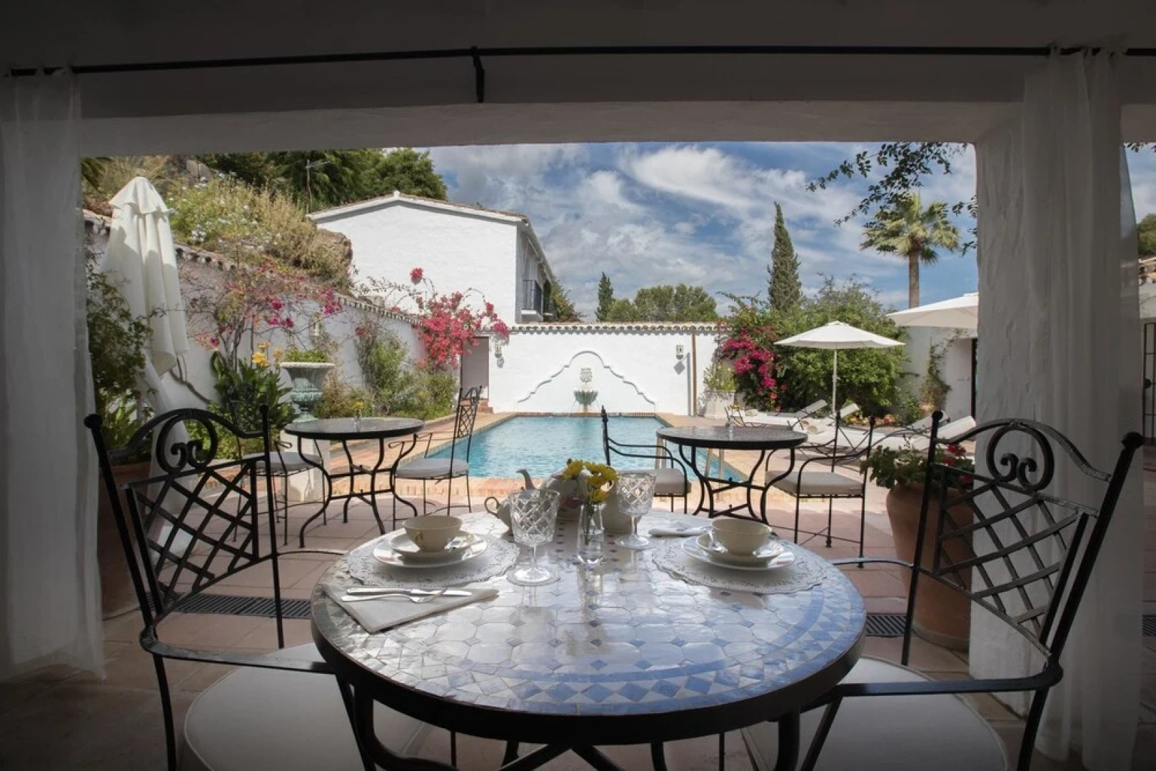 Mansion With 8 Bedrooms in Marbella, With Wonderful sea View, Private