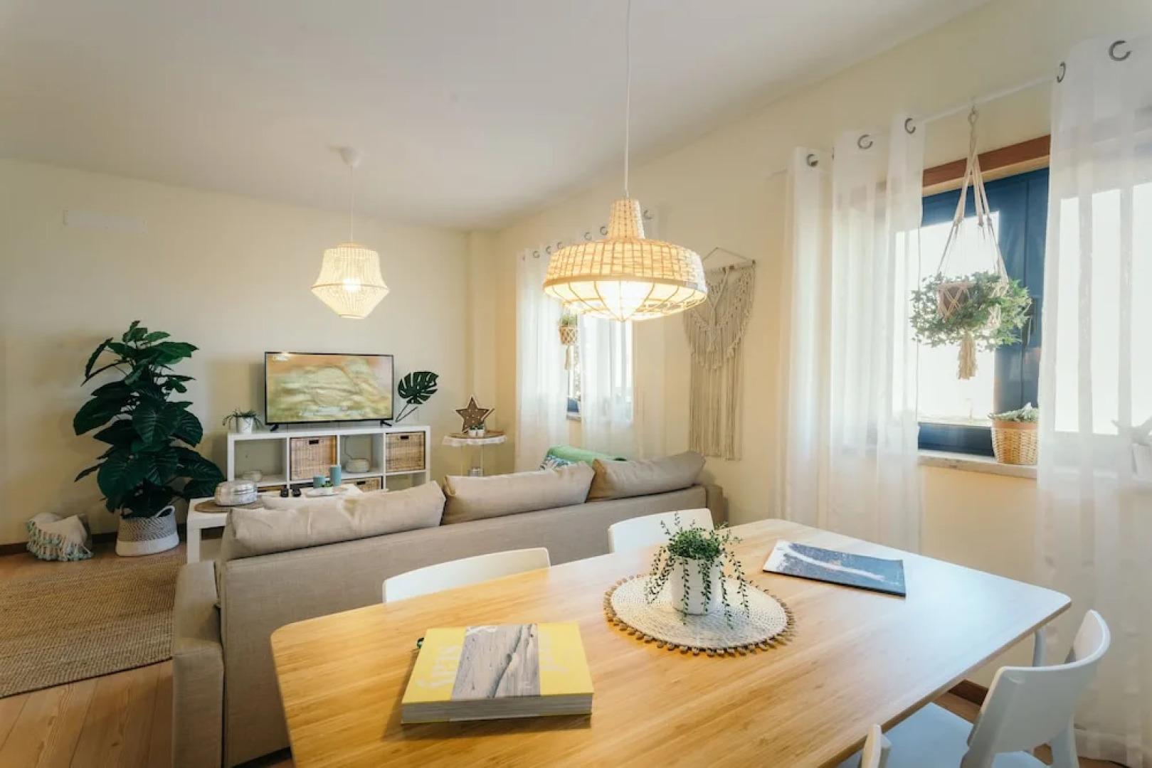 Best Houses 24 - New & Stunning Apartment