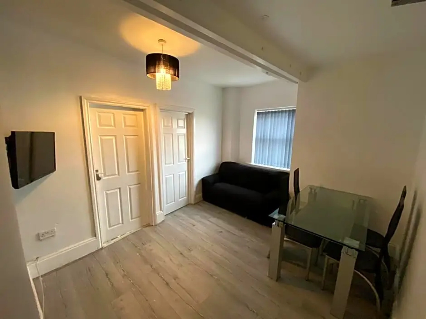 Glorious Catering & Restaurant Bnb