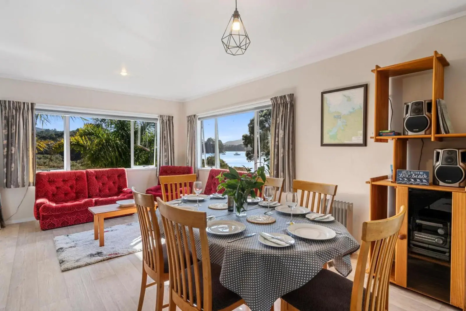 Ota Point Paradise - Whangaroa Holiday Home