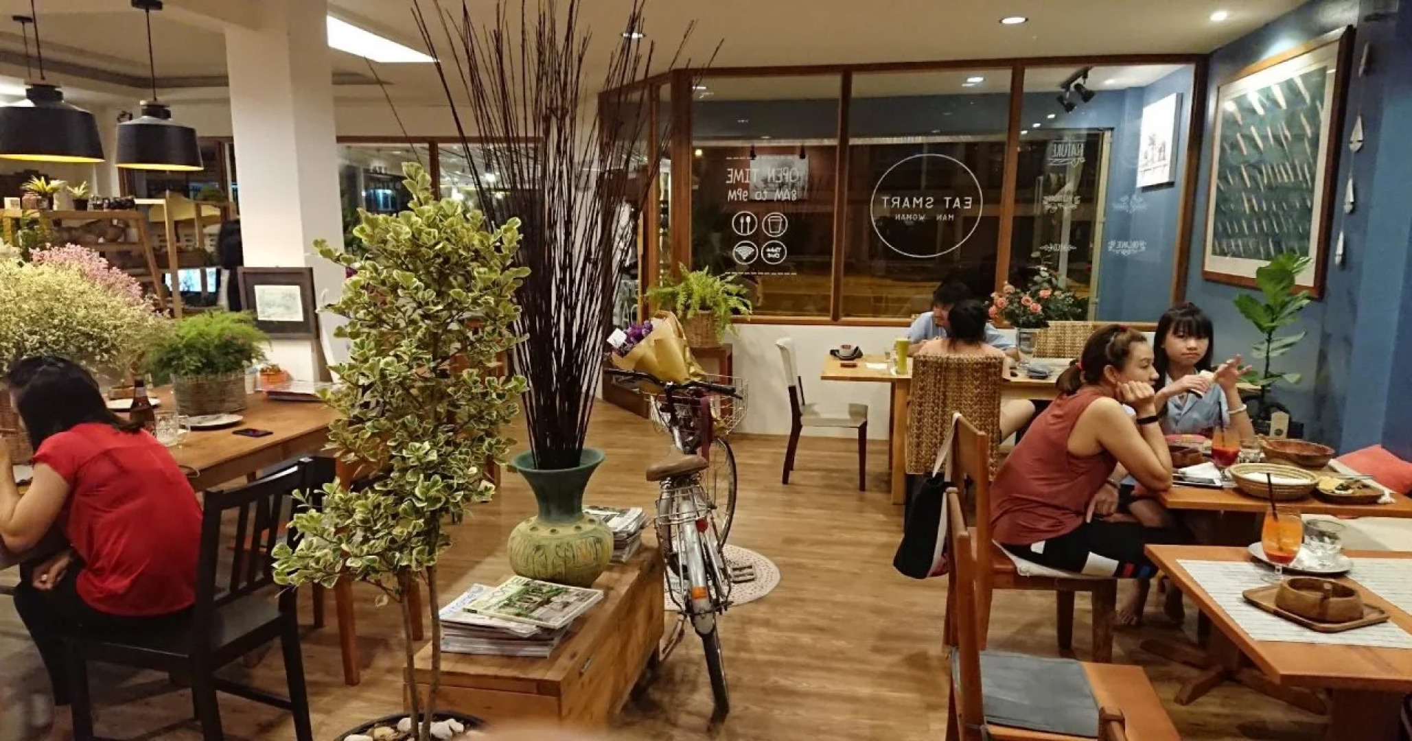 Life Station - Hostel