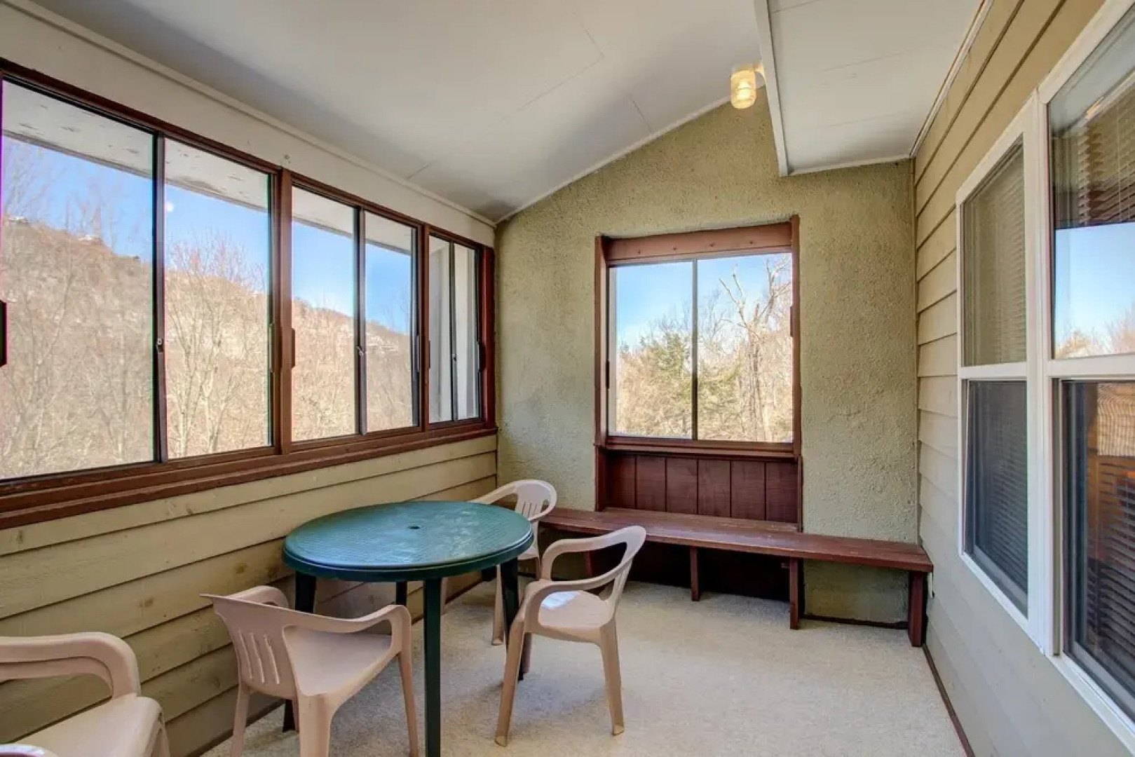 VCI - Beech Manor 4 Bedroom