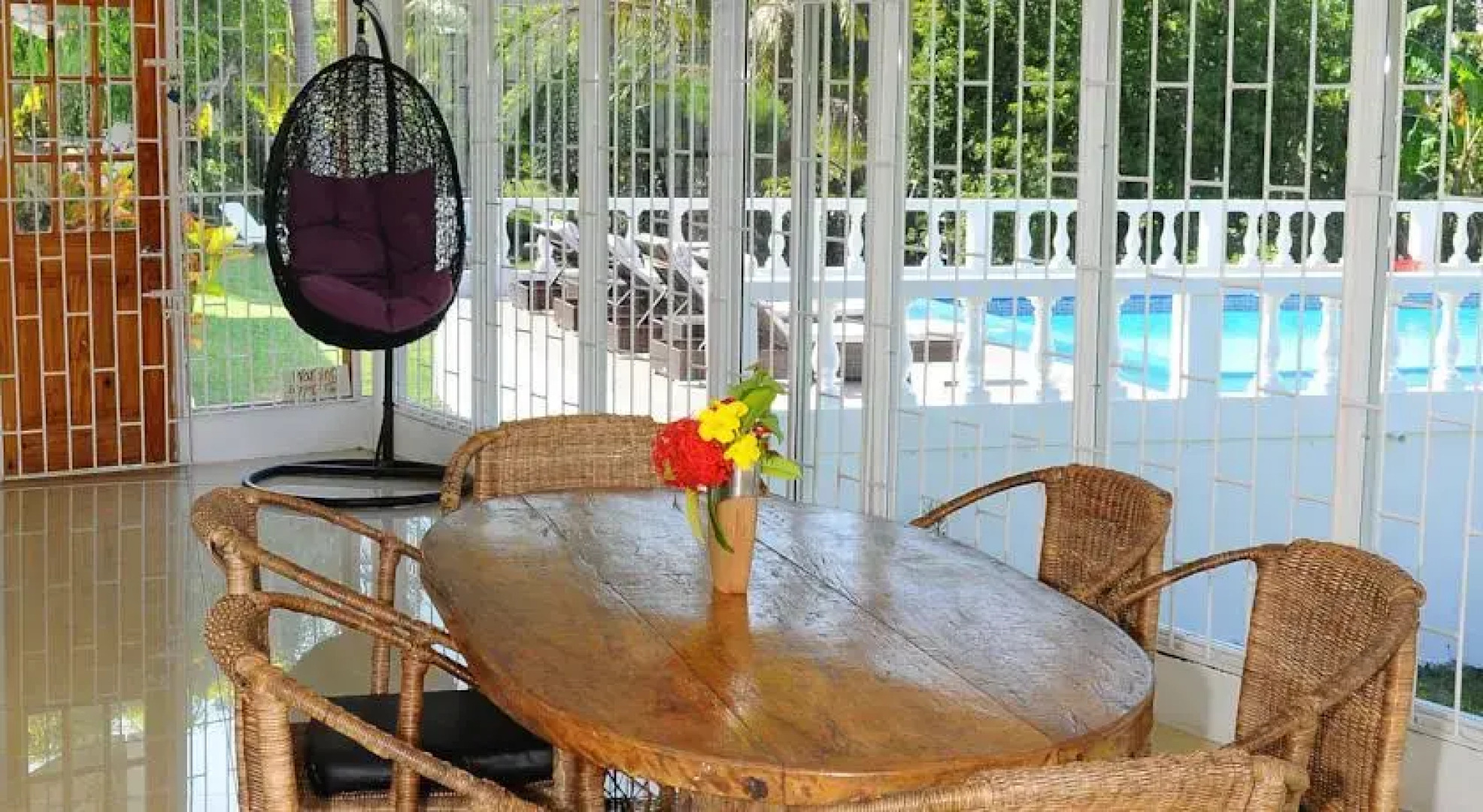 Villa Patiently Waiting