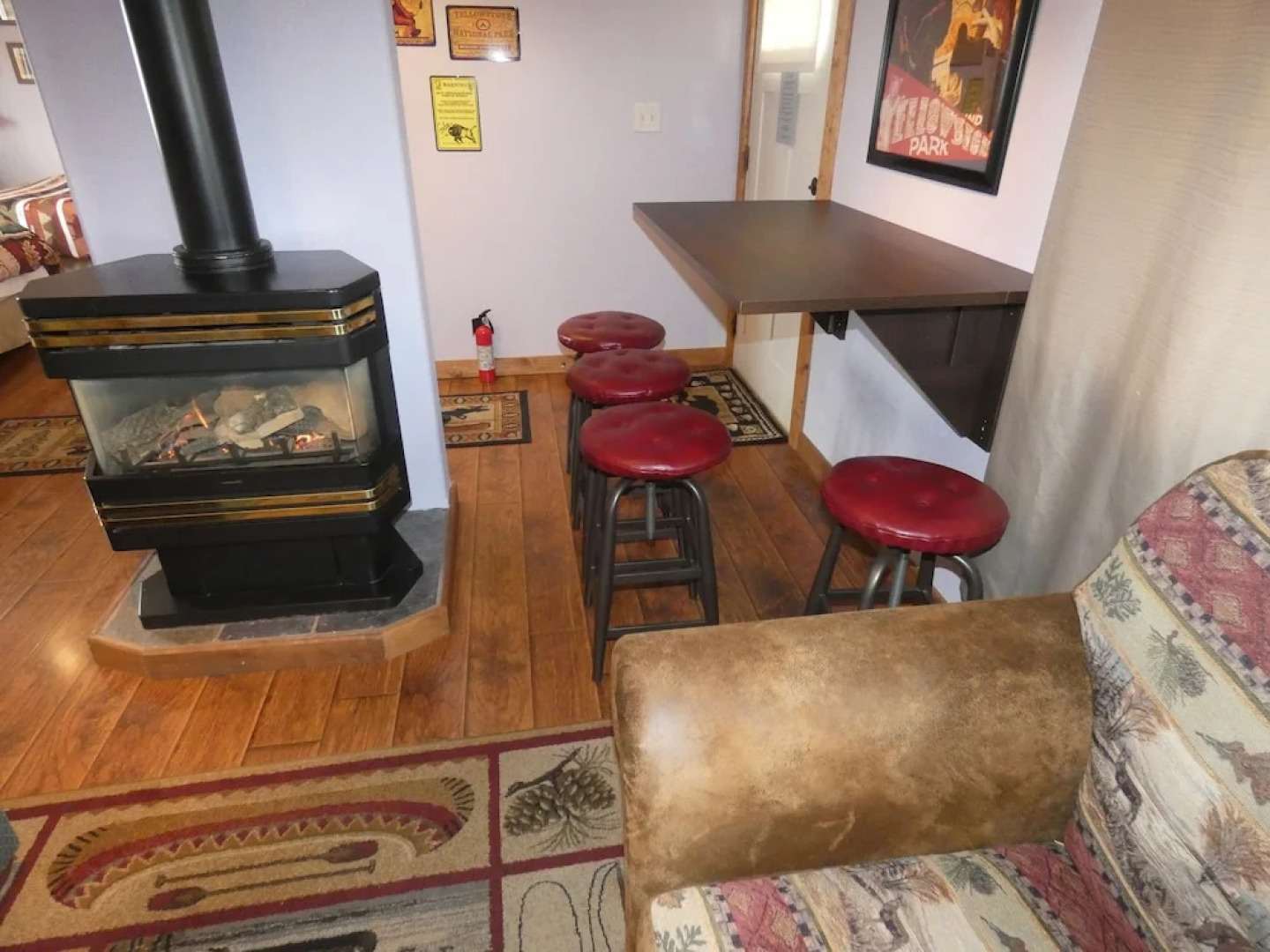 Yellowstone Motel - Adults Only