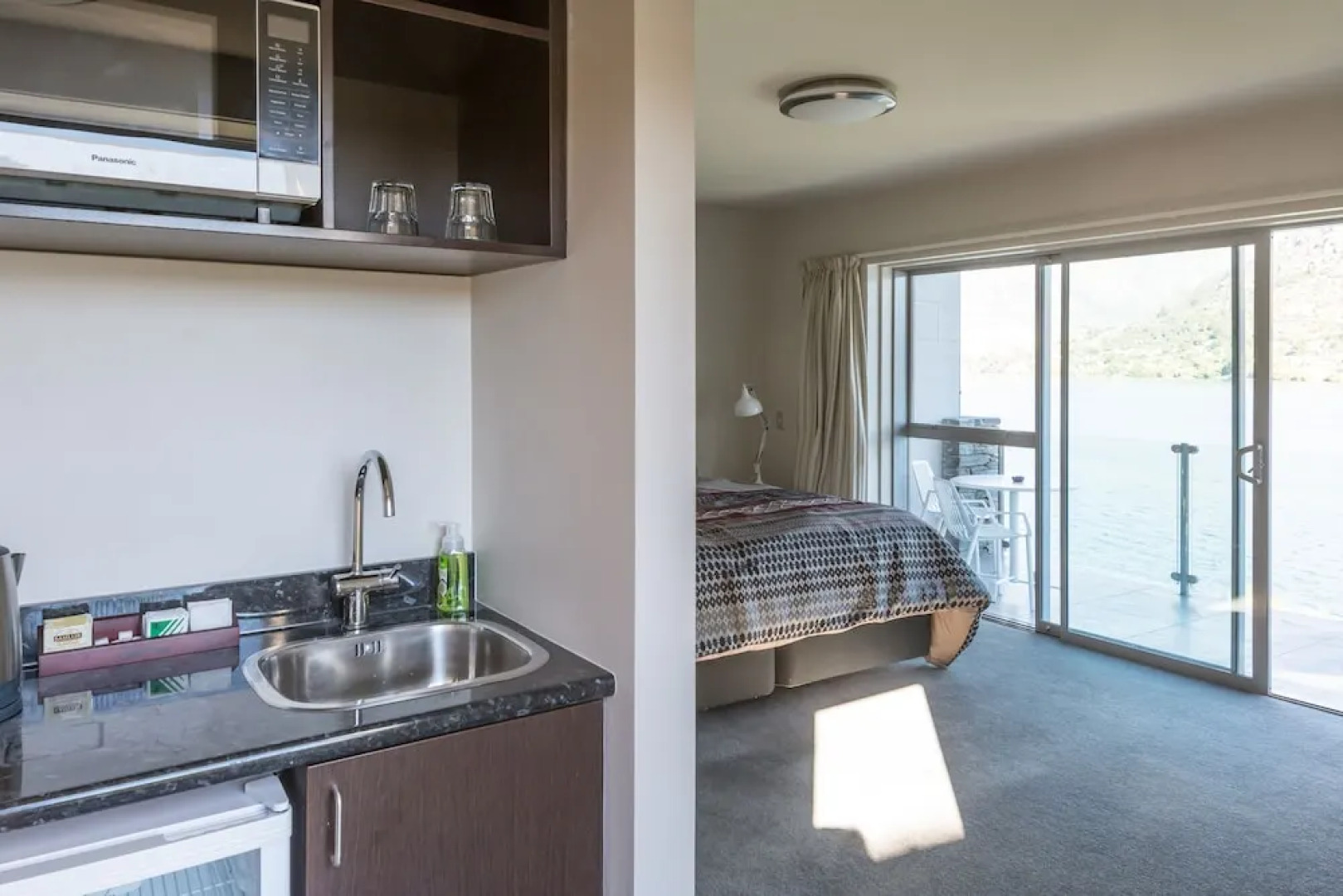 Luxury Lakefront Villas Queenstown