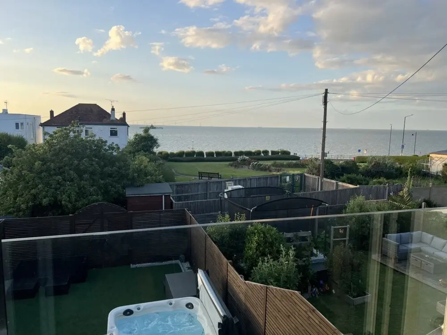 Broadway Beach Homes Airbnb With Hot tub