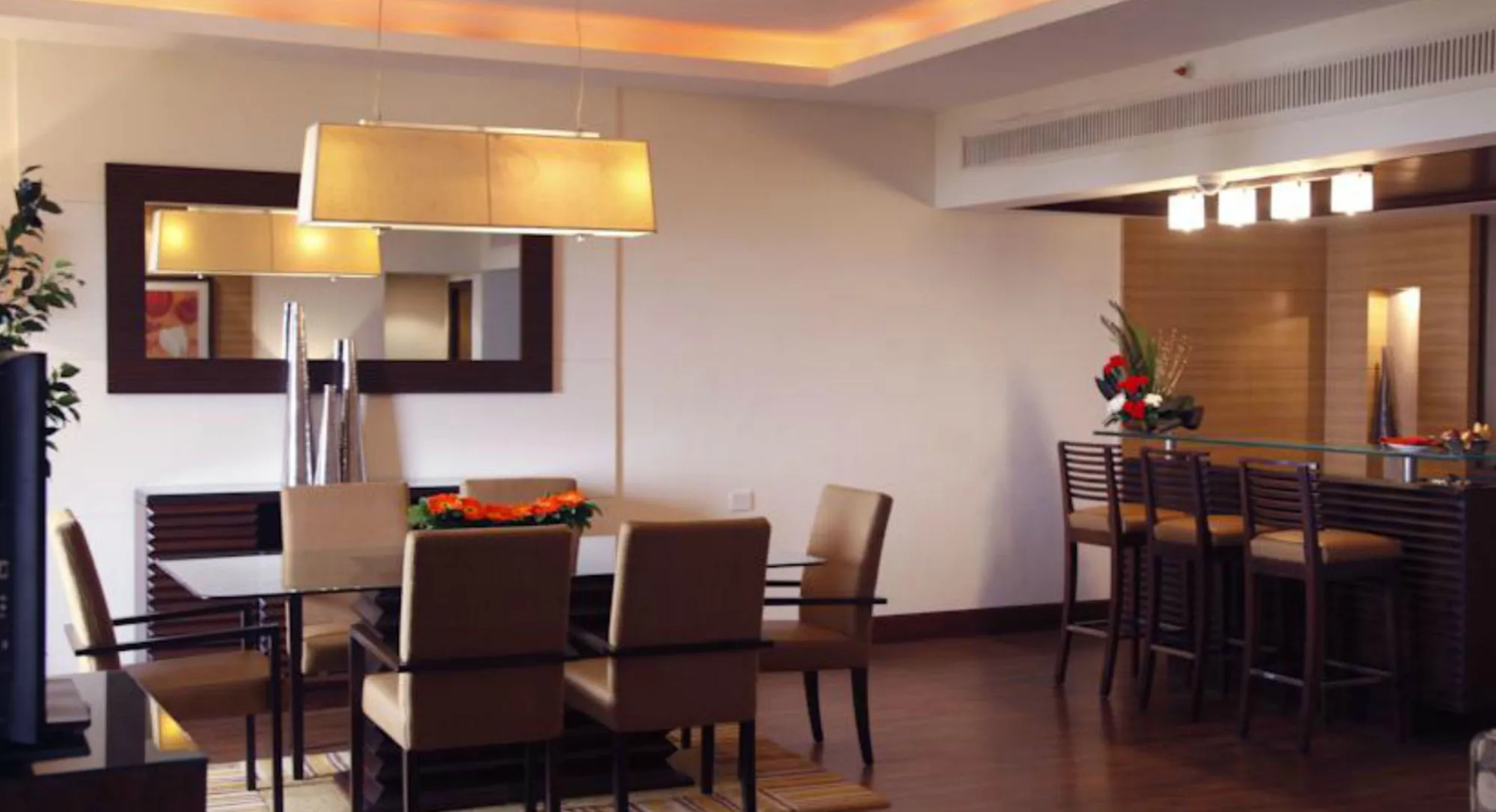 The Retreat Hotel & Convention Centre