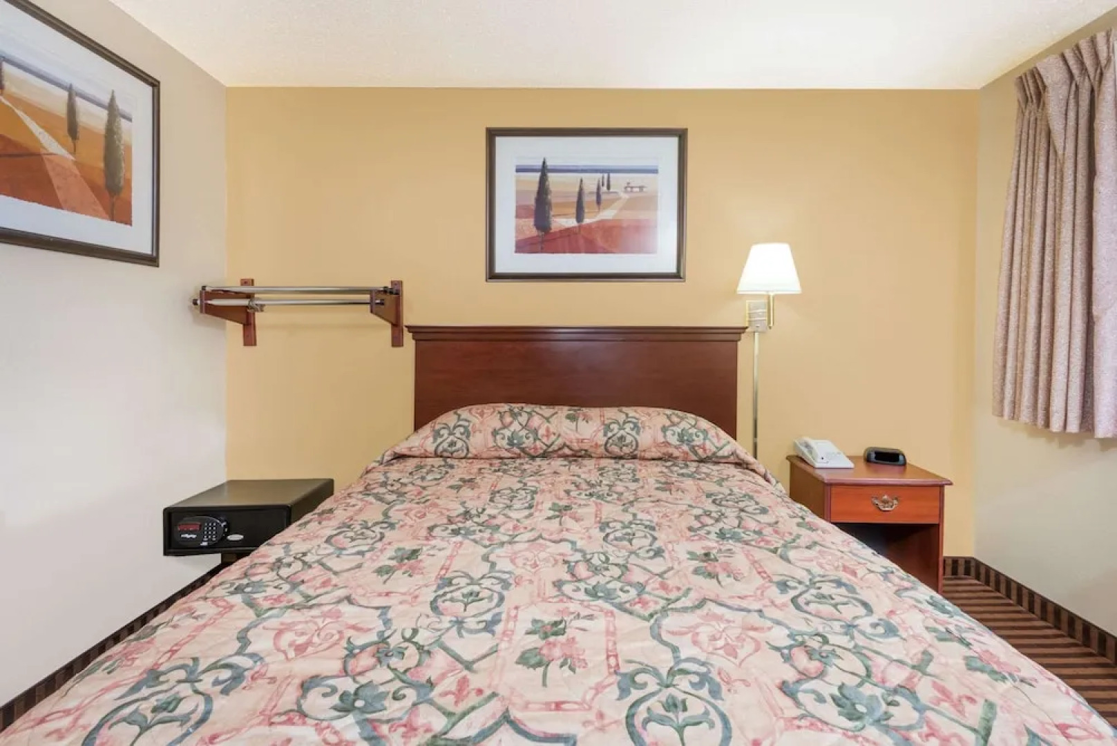 Super 8 La Vale / Cumberland