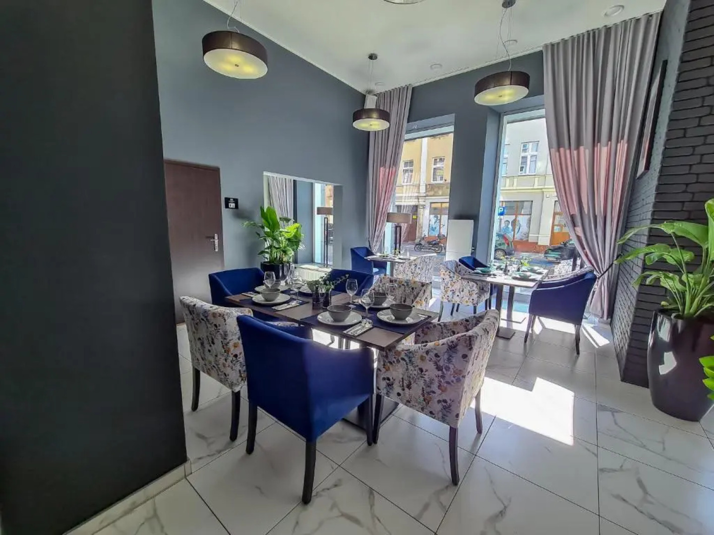 No1 Bed & Breakfast Lounge