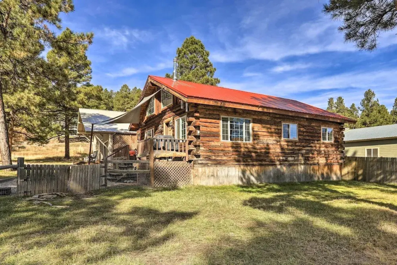 Tasteful Log Cabin Retreat on Lake Pagosa!