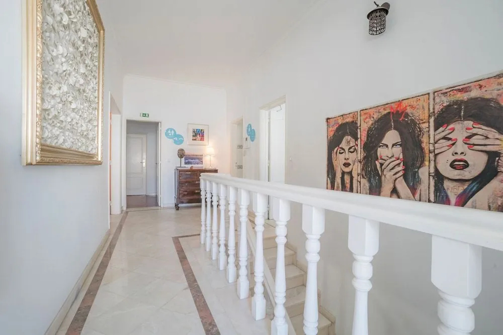 BLUE Boutique Hostel & Suites