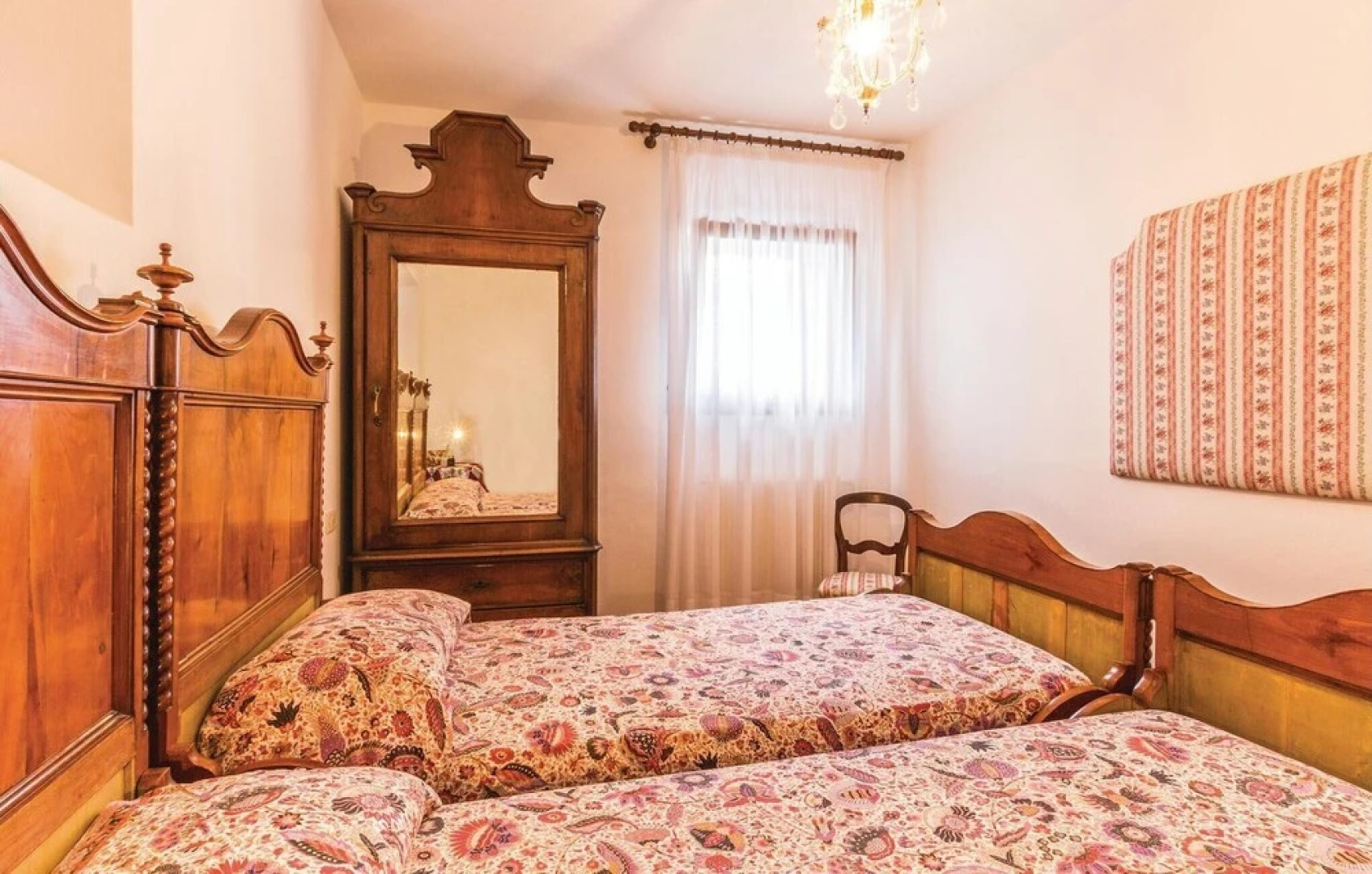 Amazing Home in Vittorio Veneto TV With 3 Bedrooms and Wifi