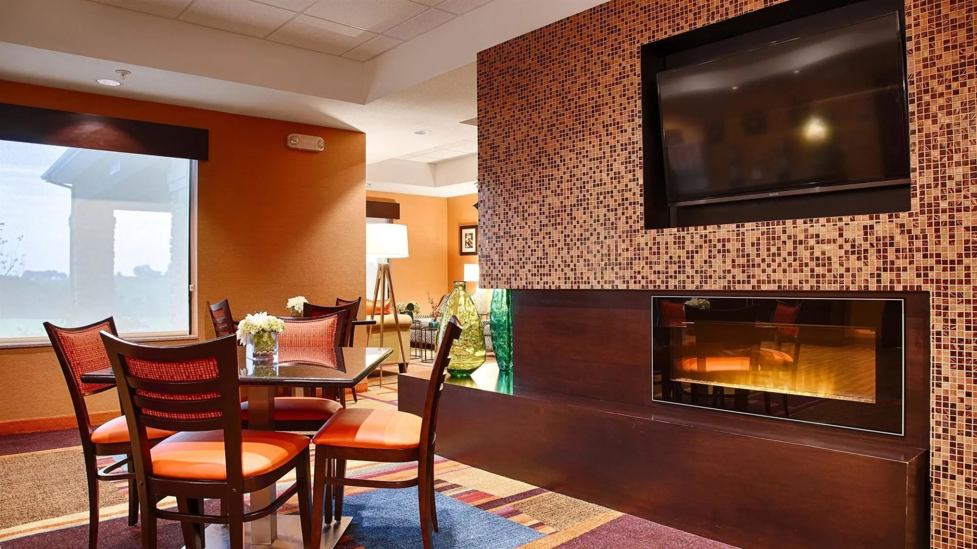 Best Western Plus Hiawatha Hotel