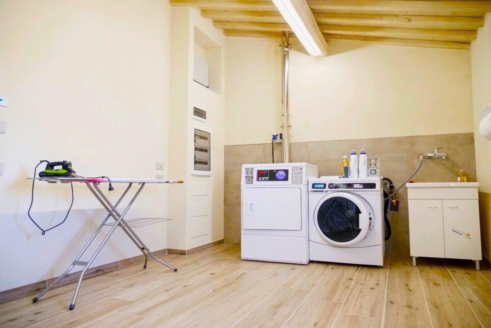 Bilo - Modern Apt Close to Pistoia