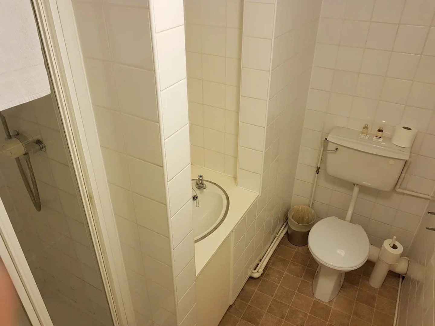 The Lamb and Flag Inn