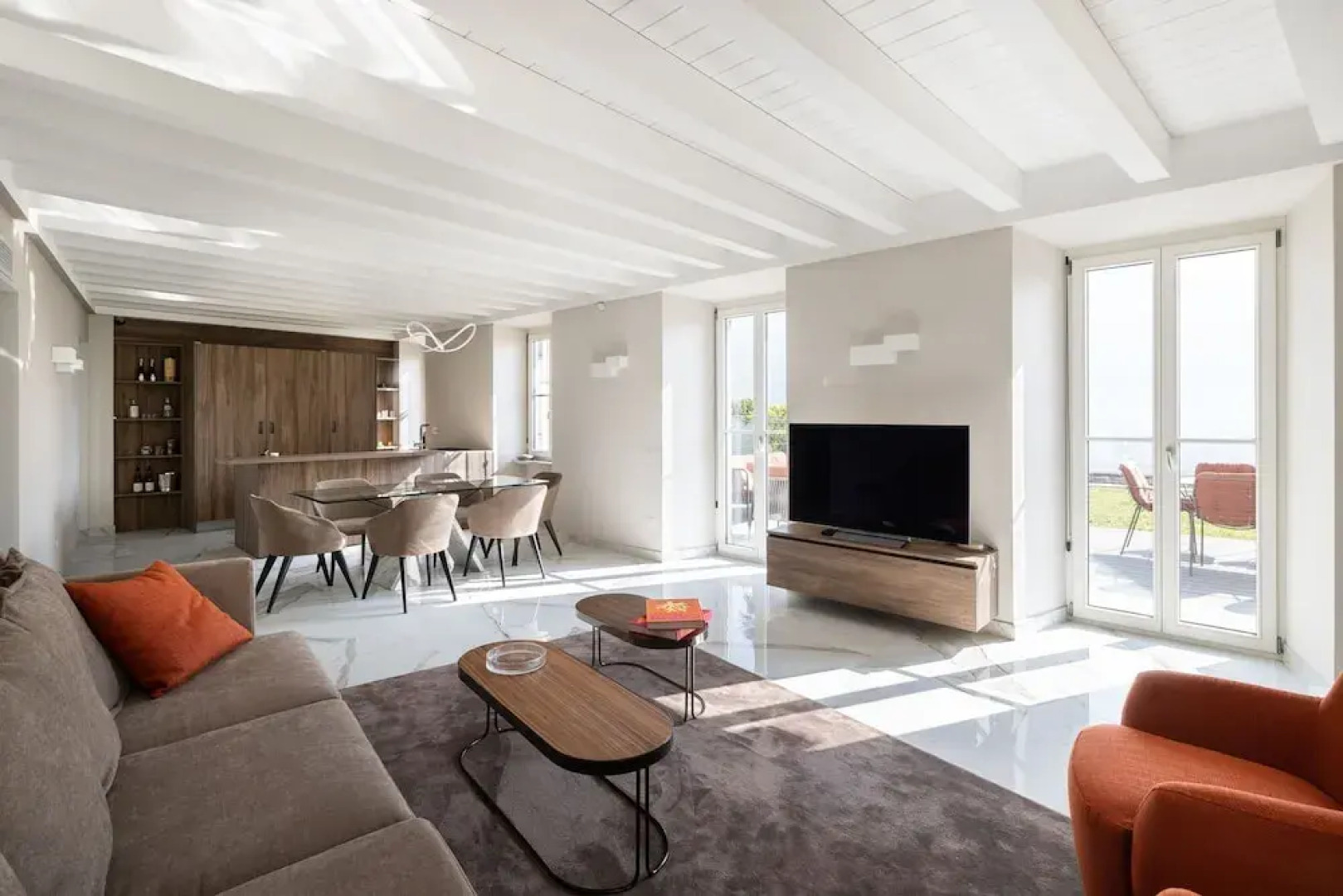 Luxury Lenno Apartment by My Villa Collection