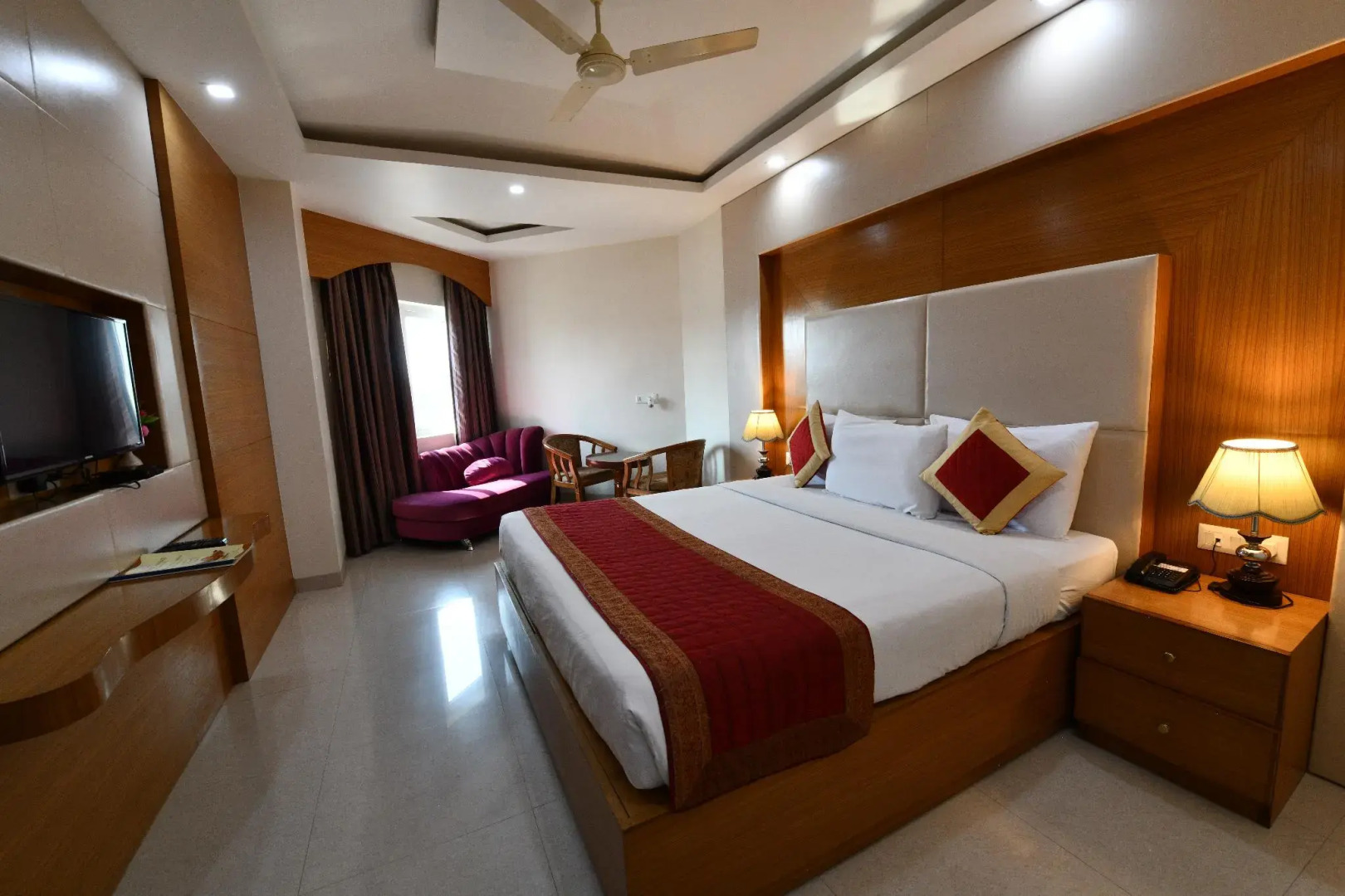 Hotel Anand International