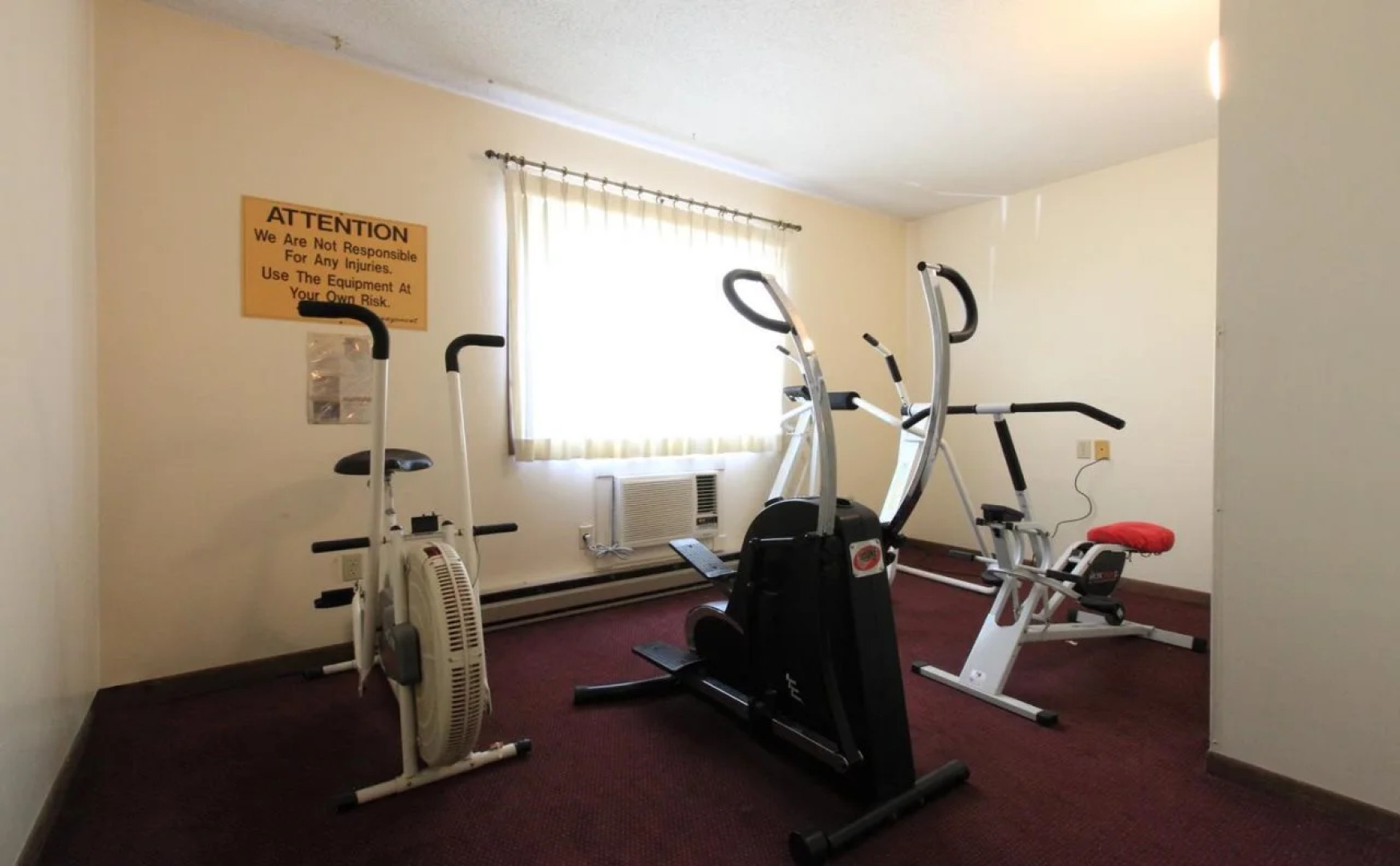 Econo Lodge Inn & Suites Escanaba North