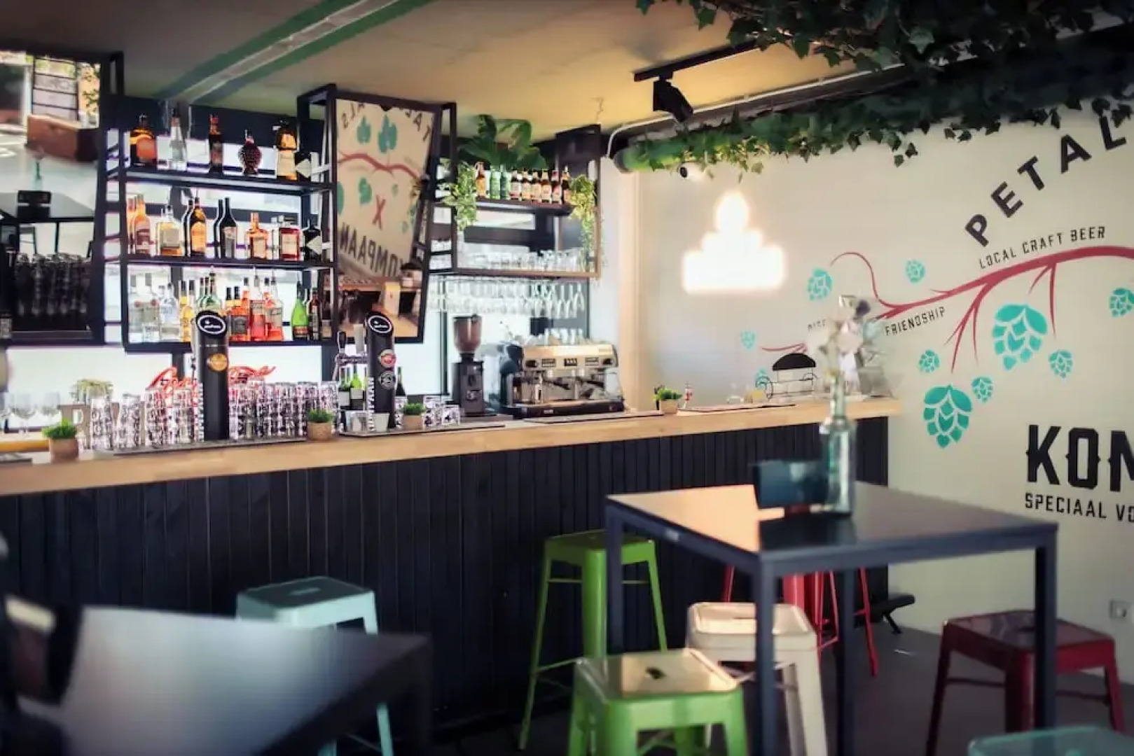 Urban Hotel The Golden Stork