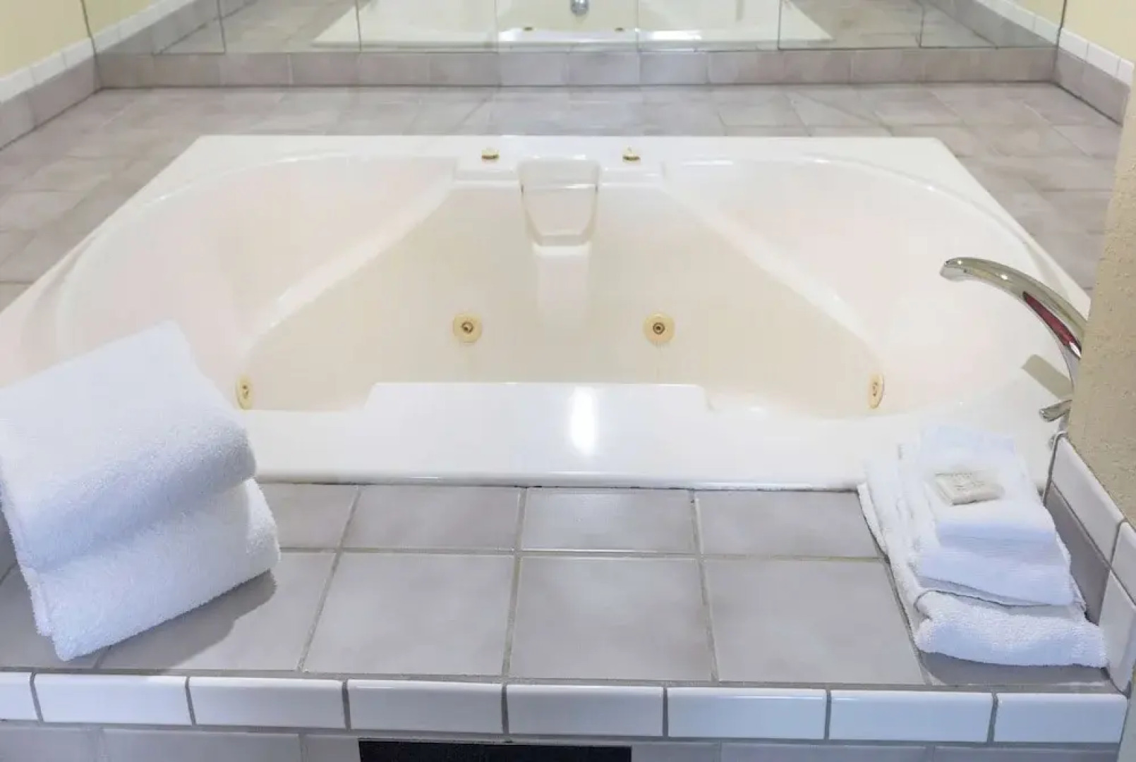 Super 8 Big Rapids MI