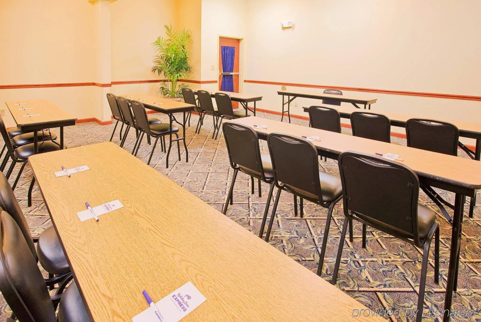 Holiday Inn Express Hotel & Suites Panama City-Tyndall by IHG