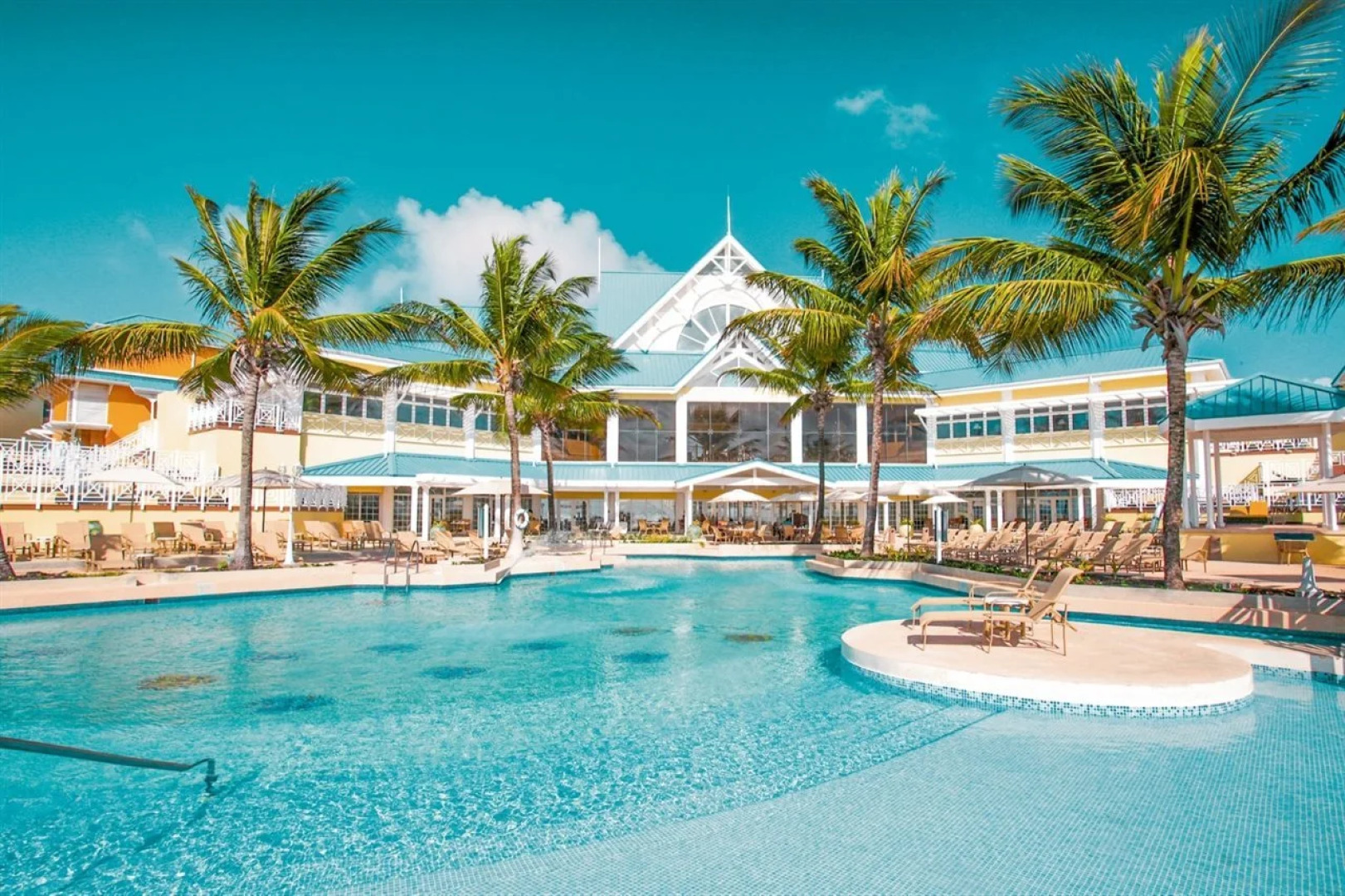 Magdalena Grand Beach & Golf Resort