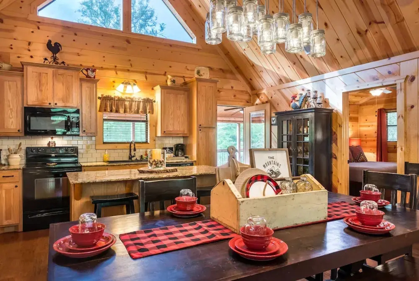 Copper Creek Open Cabin With Game Room and Hot Tub on the Deck by Redawning