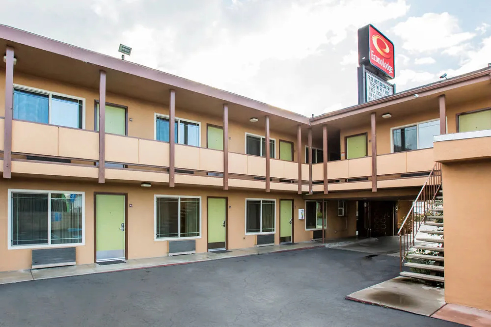 Econo Lodge Sequoia Area