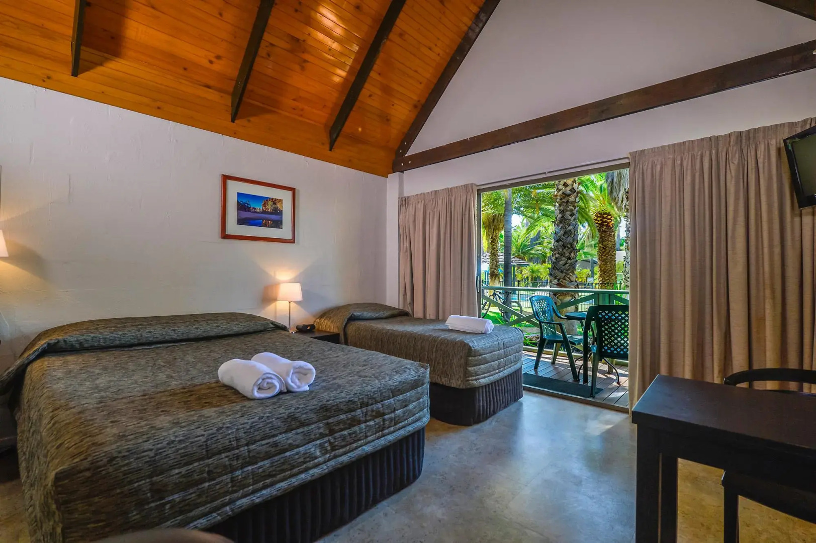 Desert Palms Alice Springs