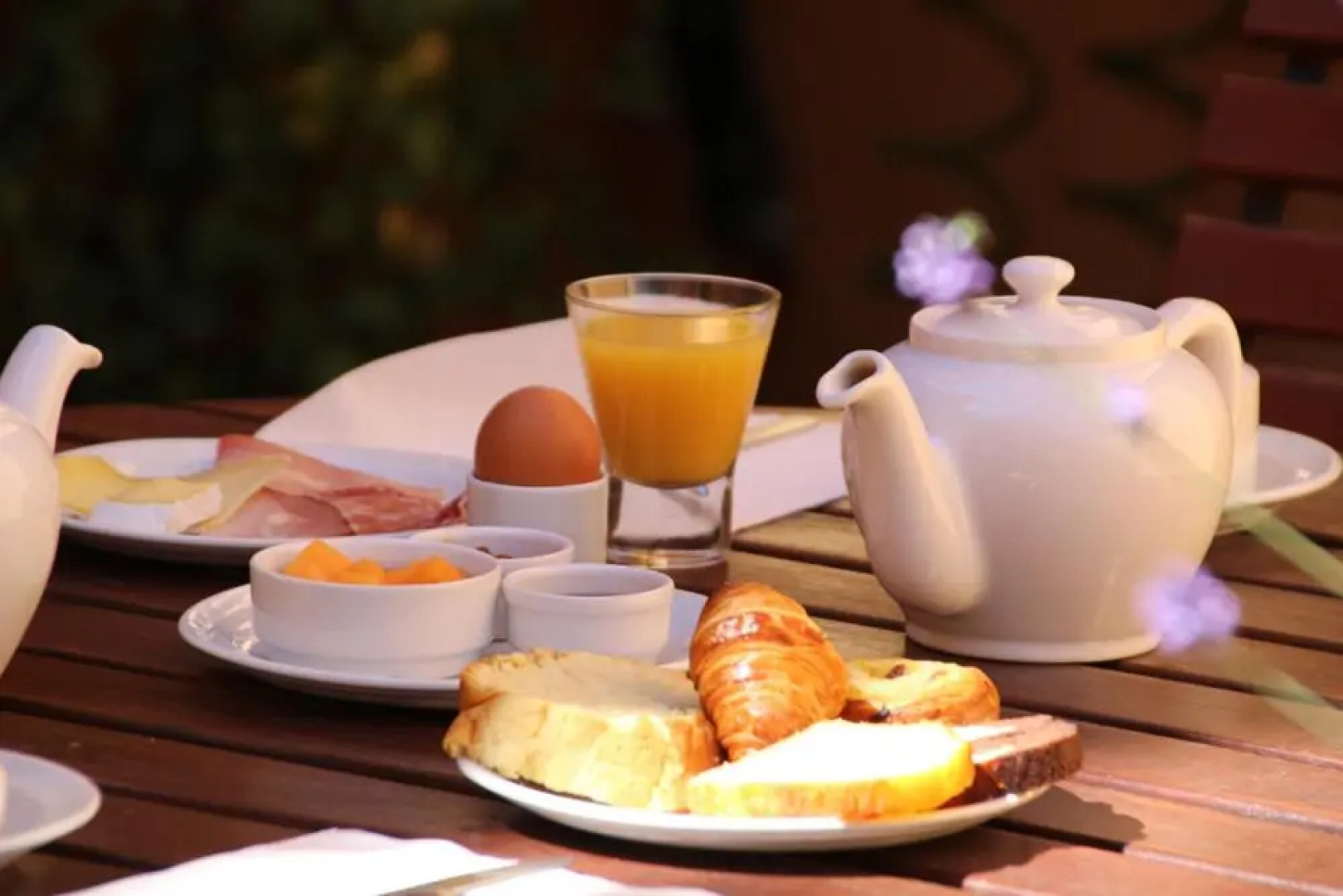 Les Arcades Le Lion Dor