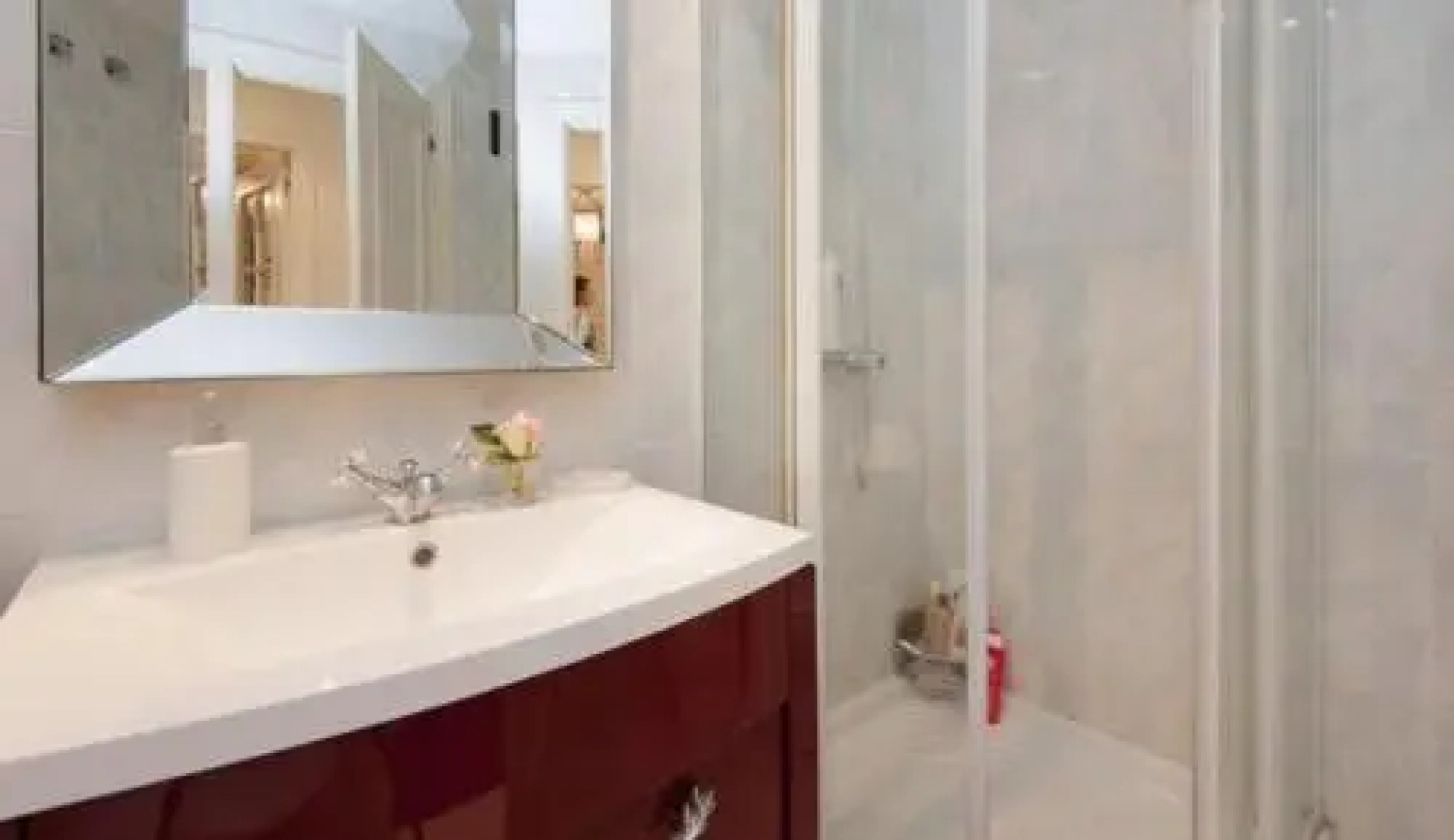 Apartamento con Jardín