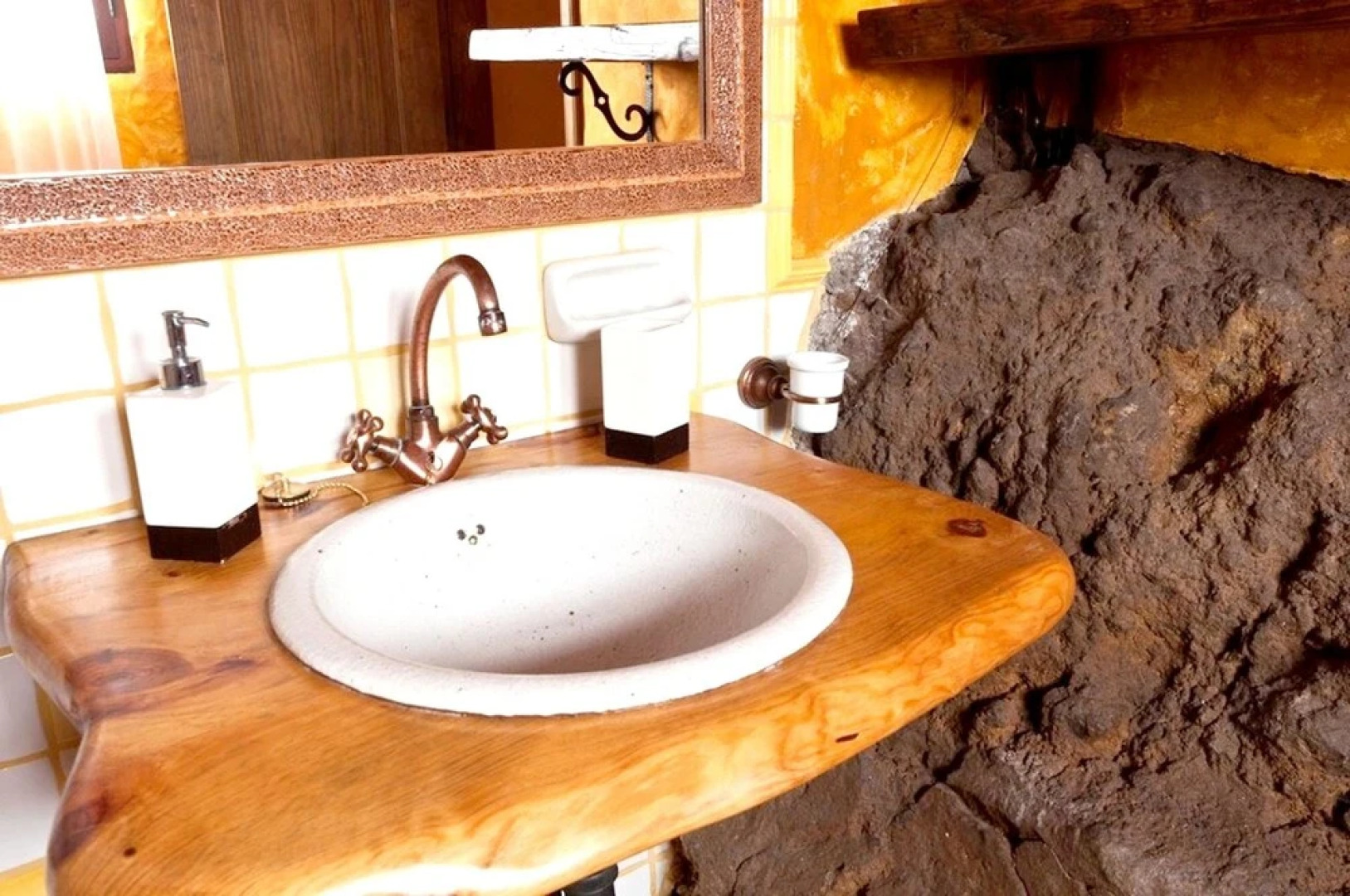 House With 3 Bedrooms in Isora, With Wonderful Mountain View and Furni