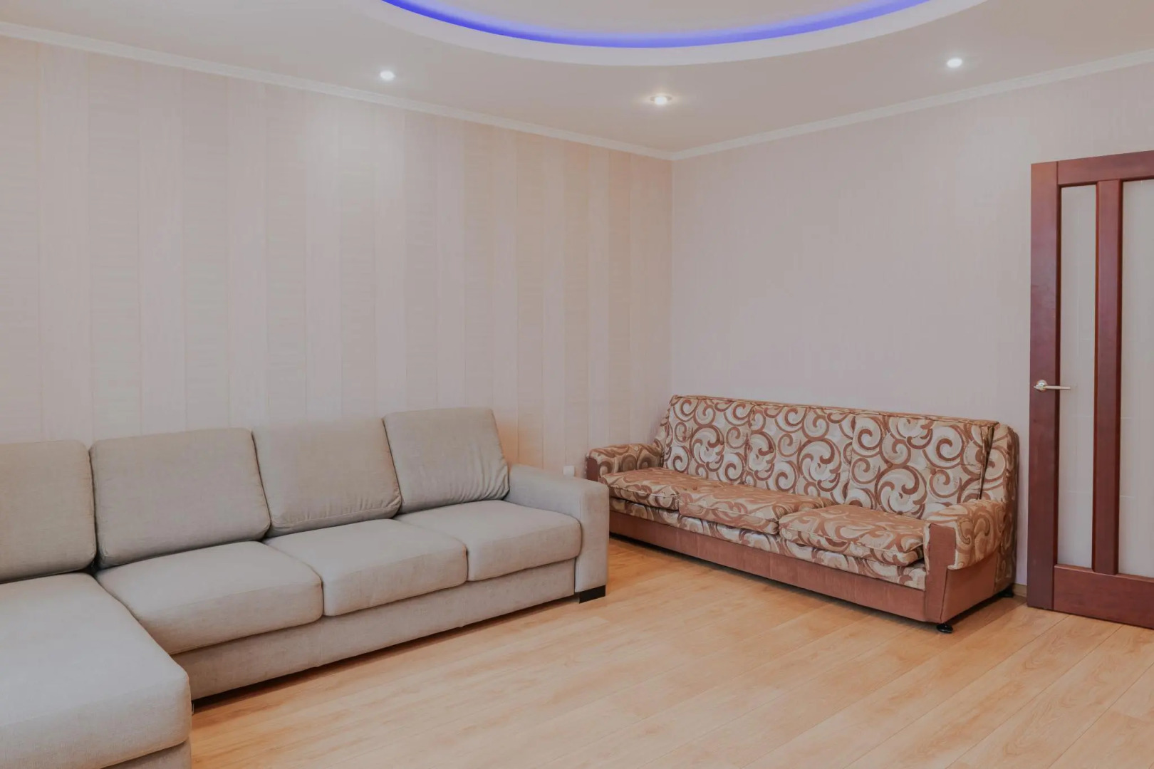 Золотой ключ на улице Авиаторов 42