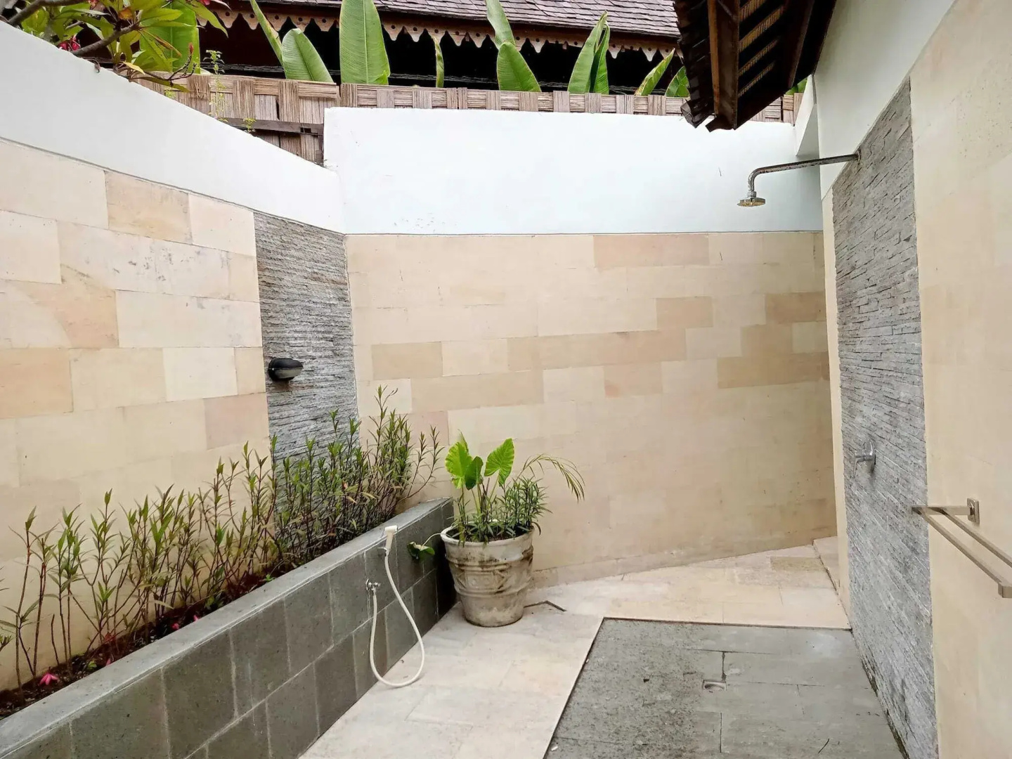 Balisanti Bungalows