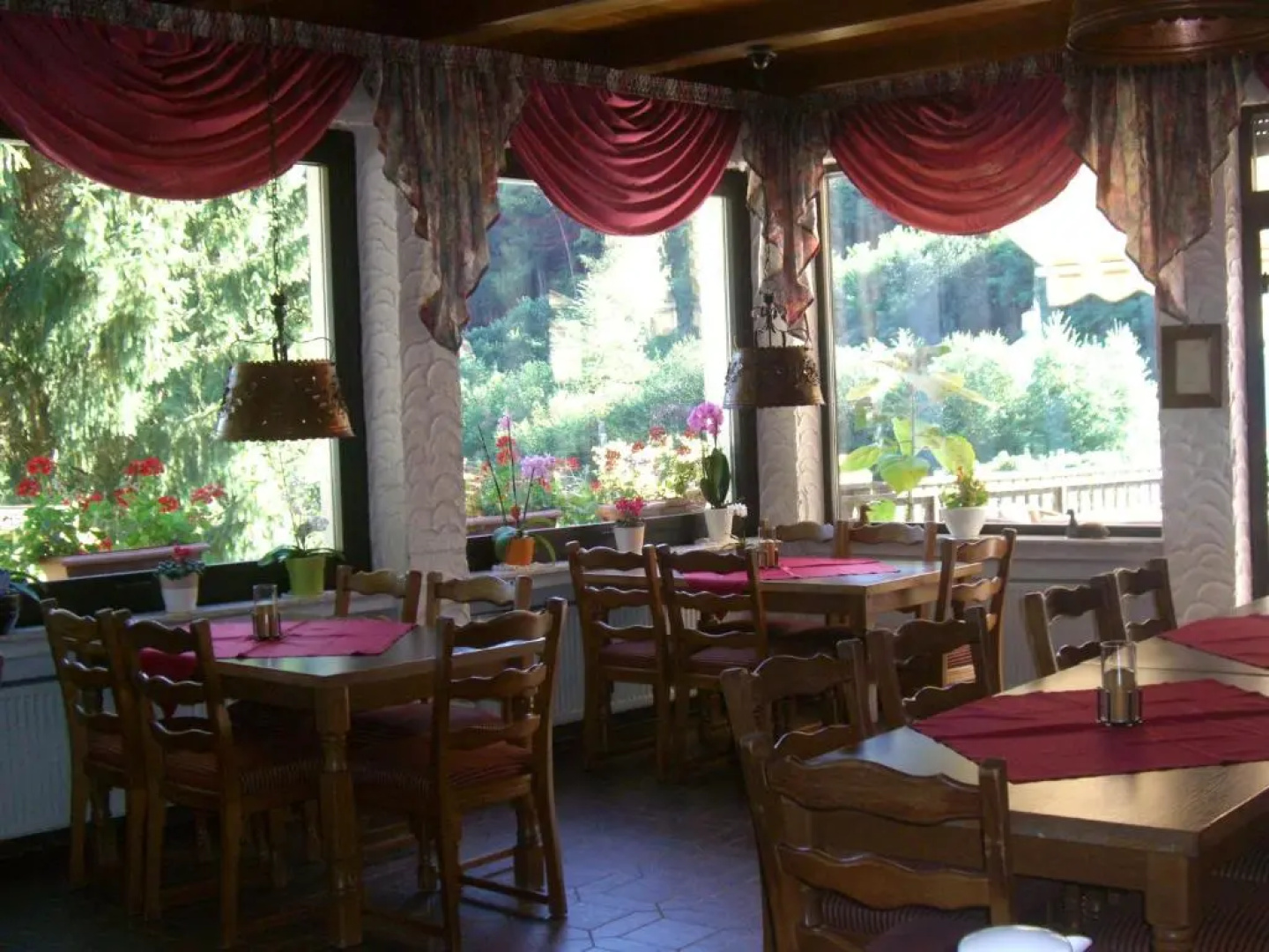Hotel-Restaurant Burg-Ramstein