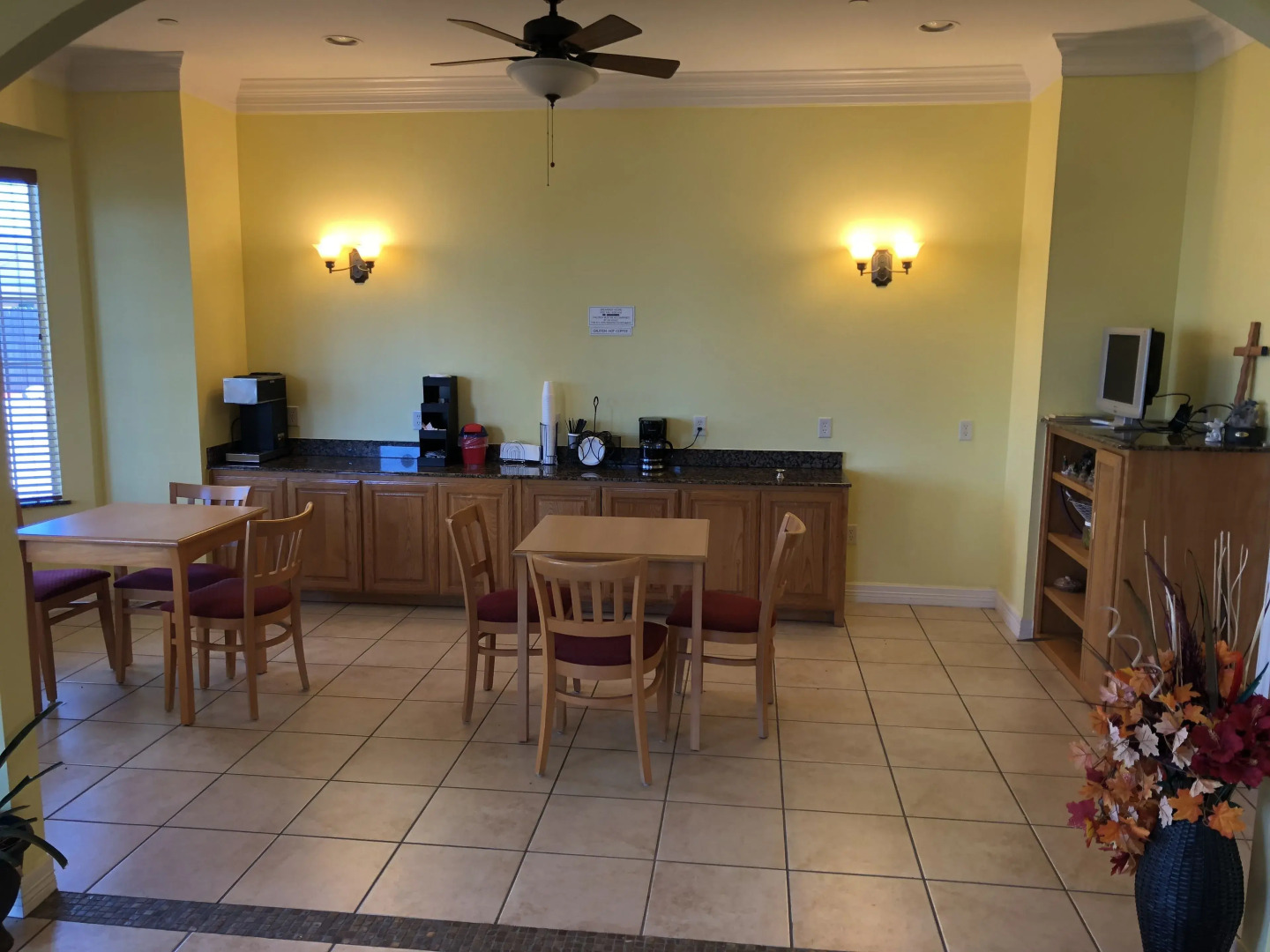 Whitesboro Inn & Suites