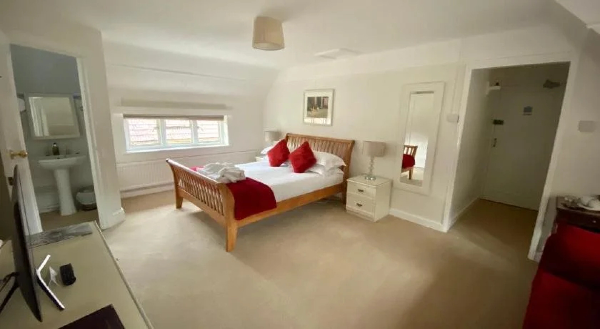 Home Farm Hotel and Restaurant