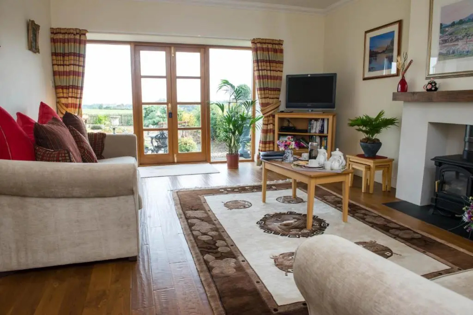 Loaninghead Holidays