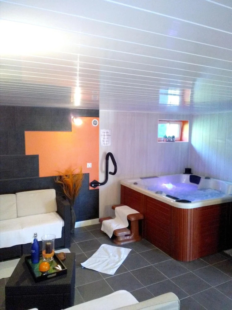 Villa With 2 Bedrooms in Saint-pierre-lafeuille, With Private Pool, Fu