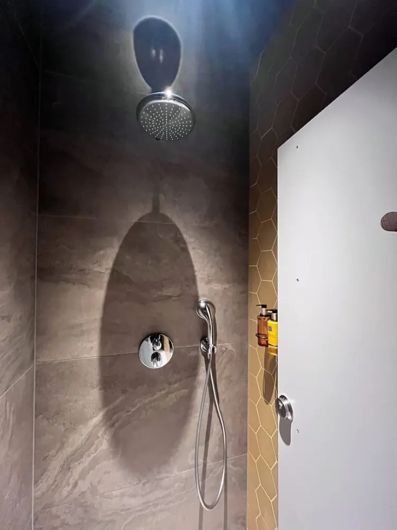 The Hyve Capsule hostel Amsterdam