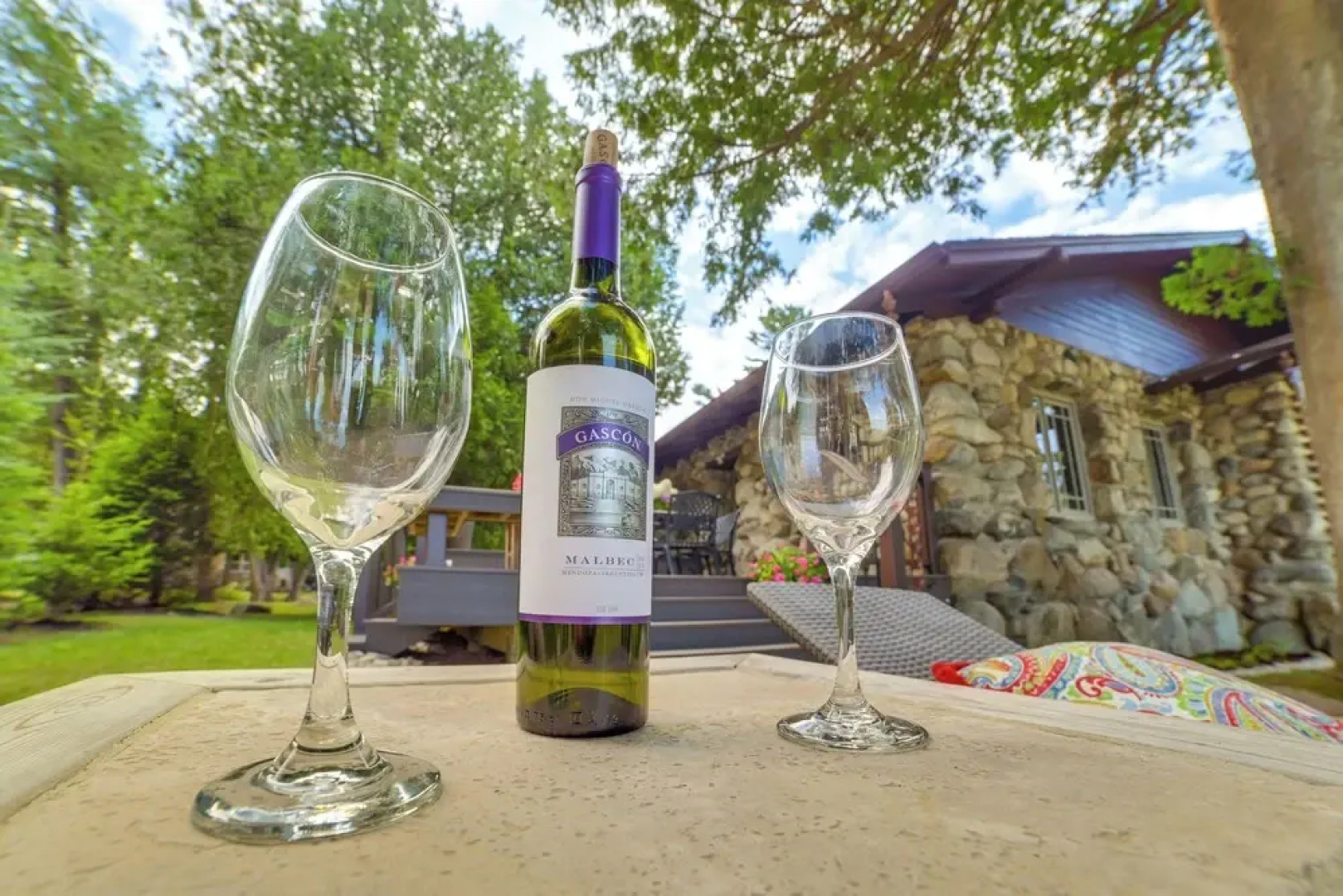 Upscale Earl Young Charlevoix Cottage w/ Deck!