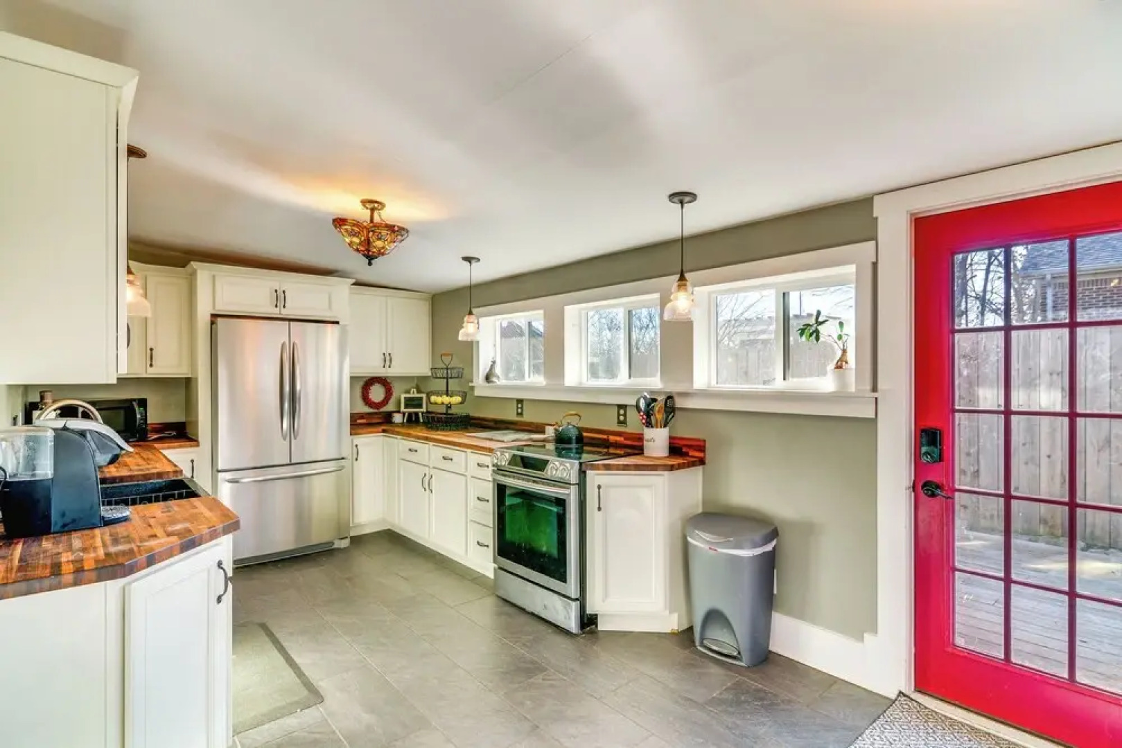 15 Mi to Dtwn Lexington: Serene Wilmore Home!