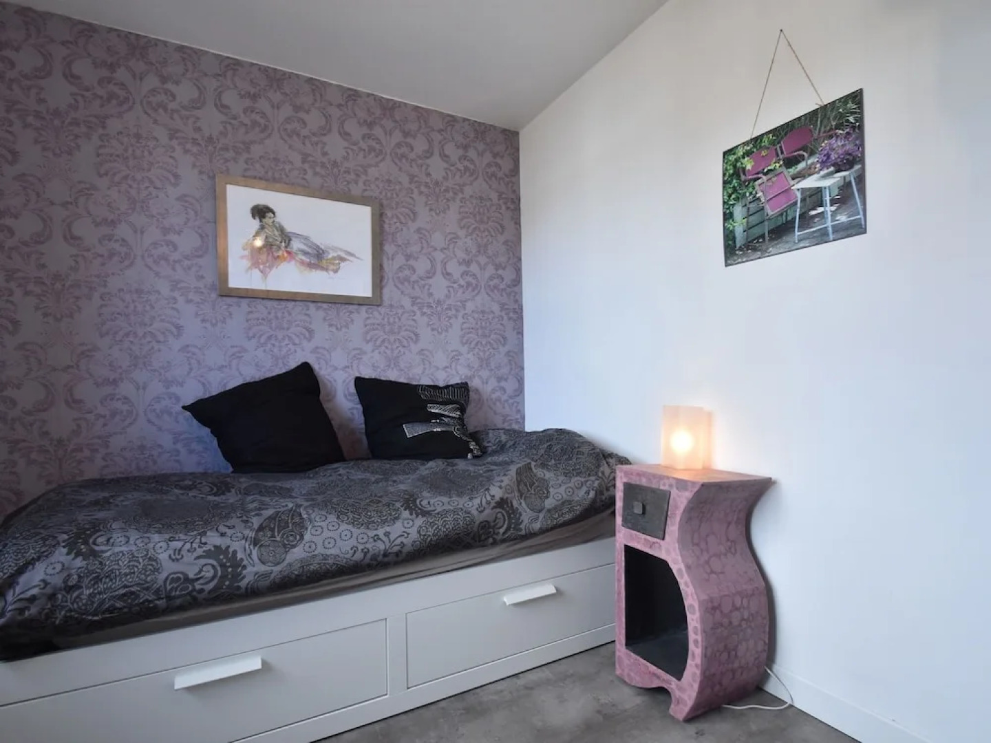 Beautiful, Renovated Cottage With Garden 500 Meters From the Beach