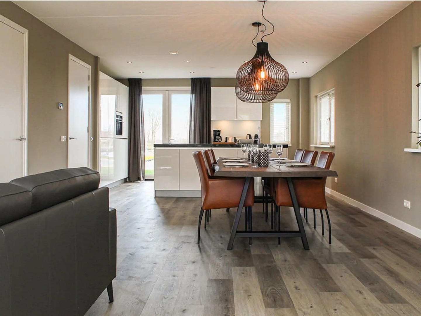 Villa with enclosed garden, in a holiday park on the water in Friesland